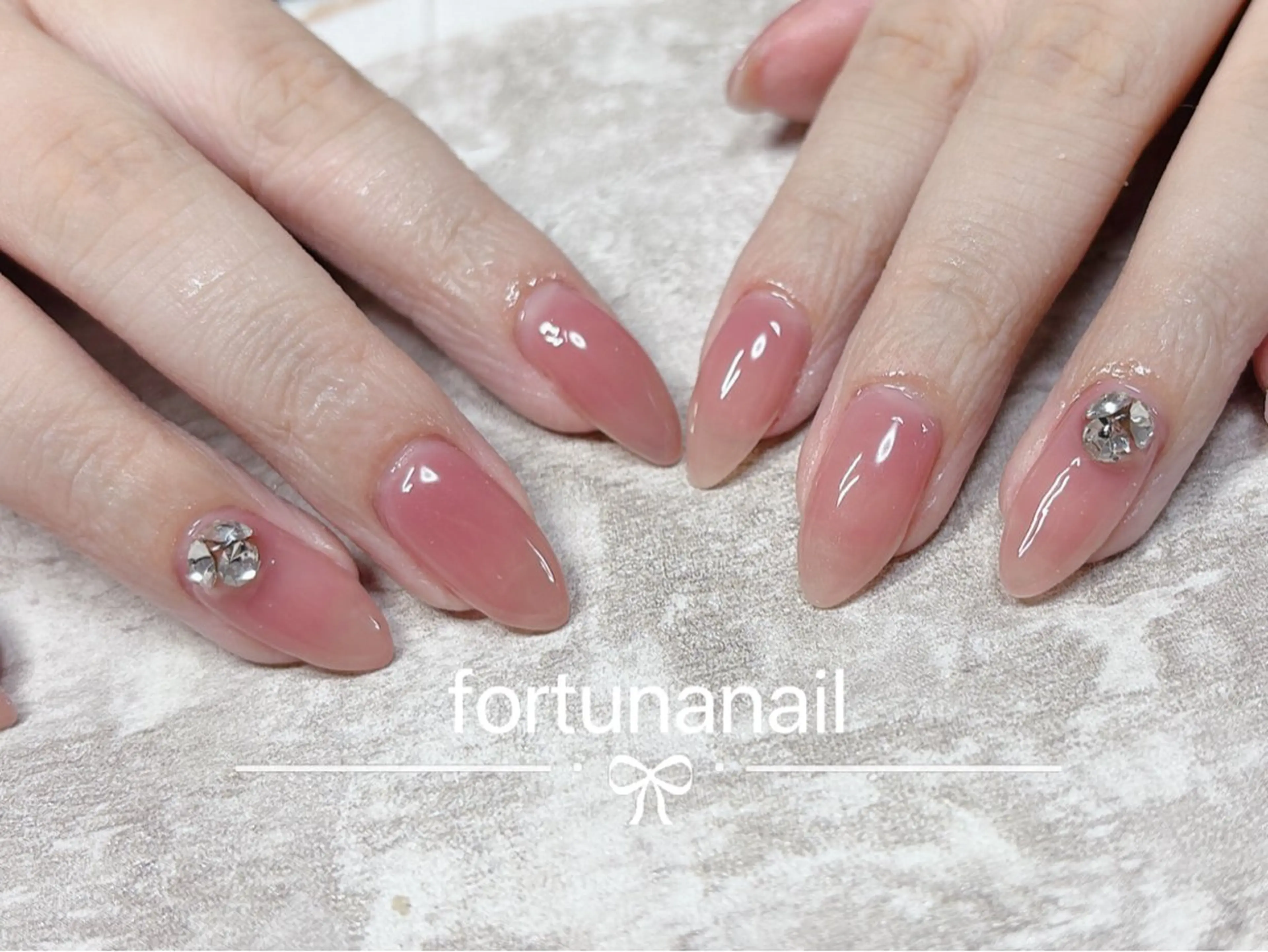 ネイル ハンドネイル Nail •Head スパFortunaのネイルデザイン