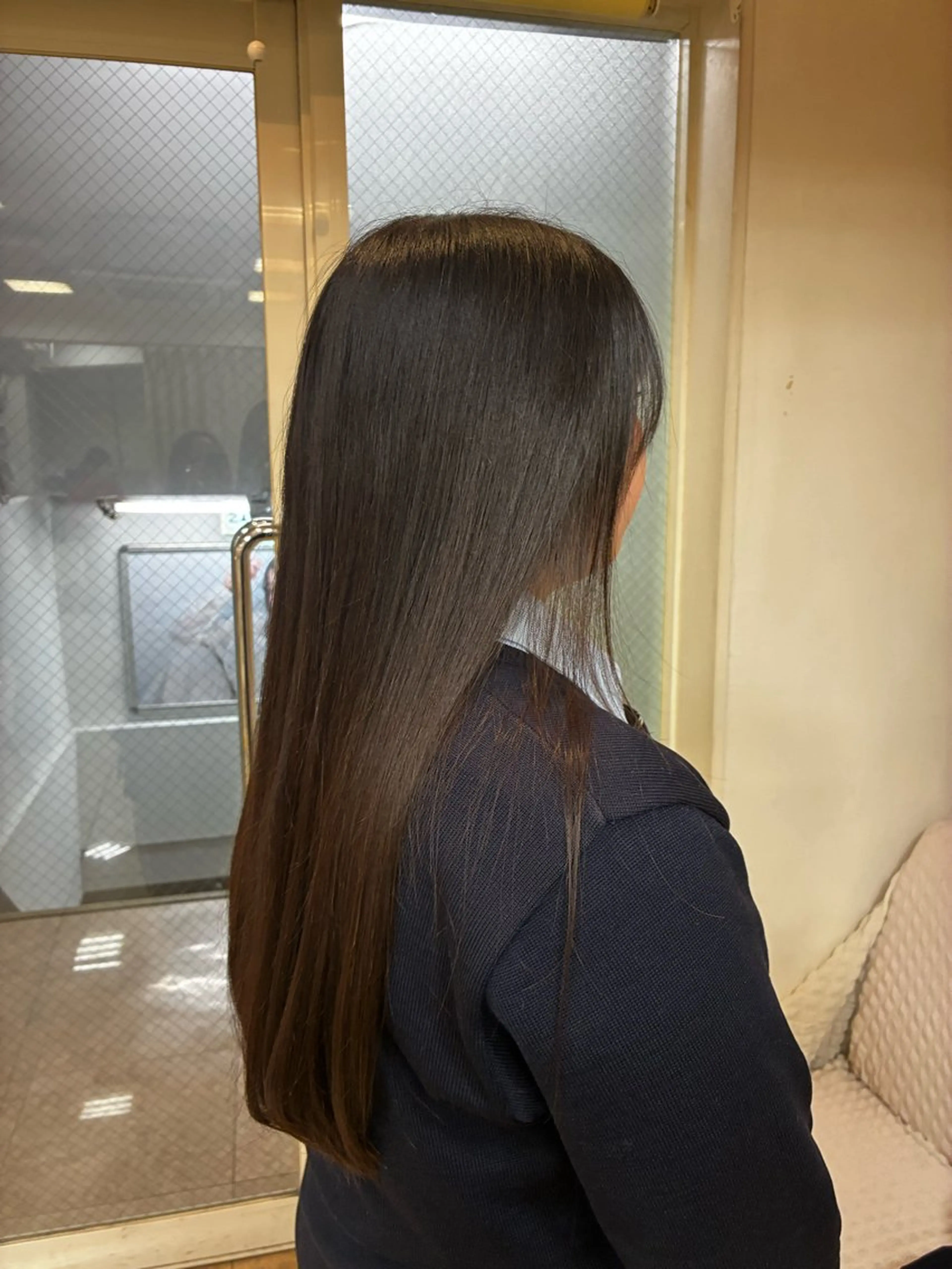 ミディアム ヘアカラー トミオカ ノアのヘアスタイル