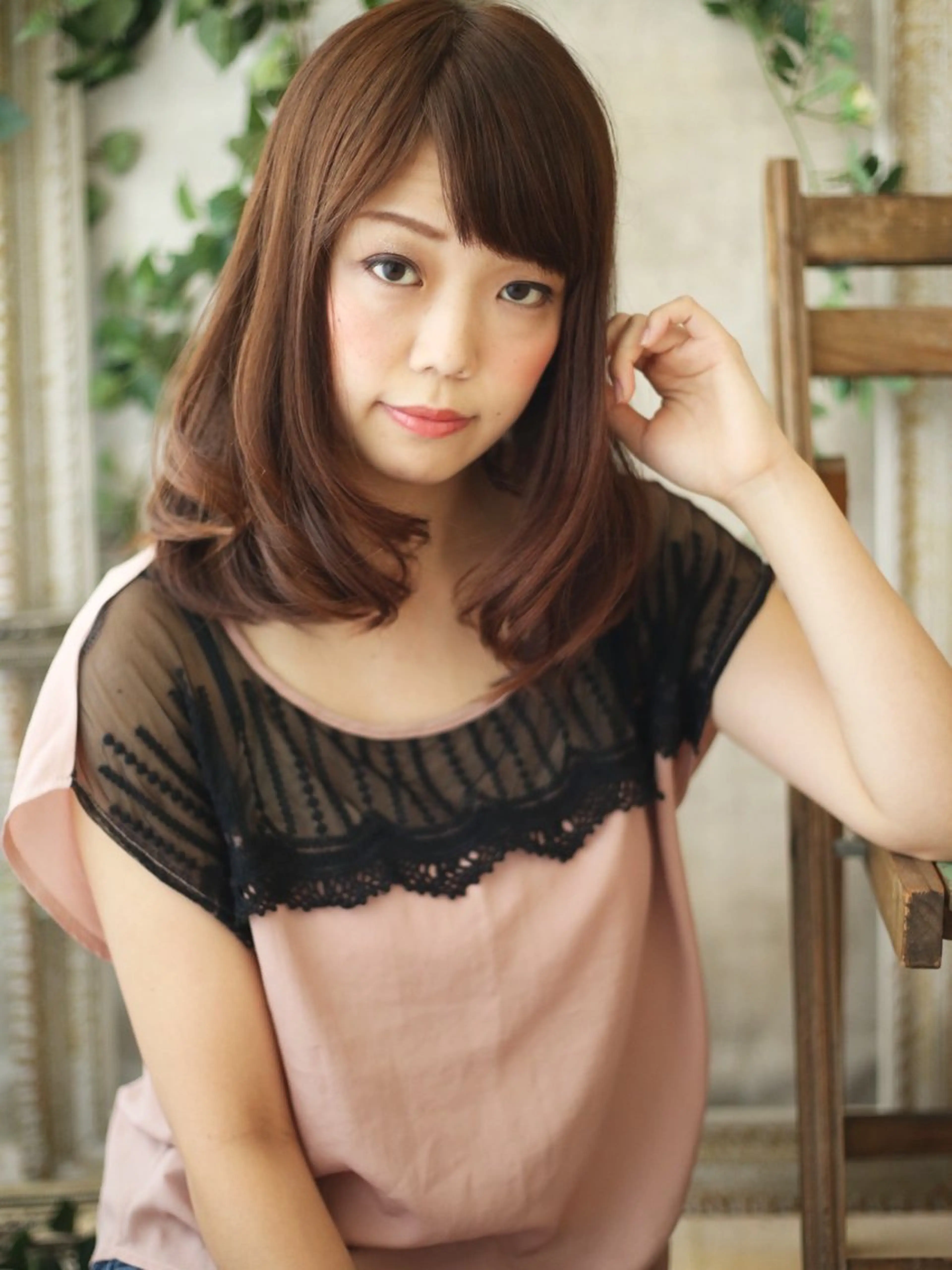 ミディアム 宮里 萌々のヘアスタイル