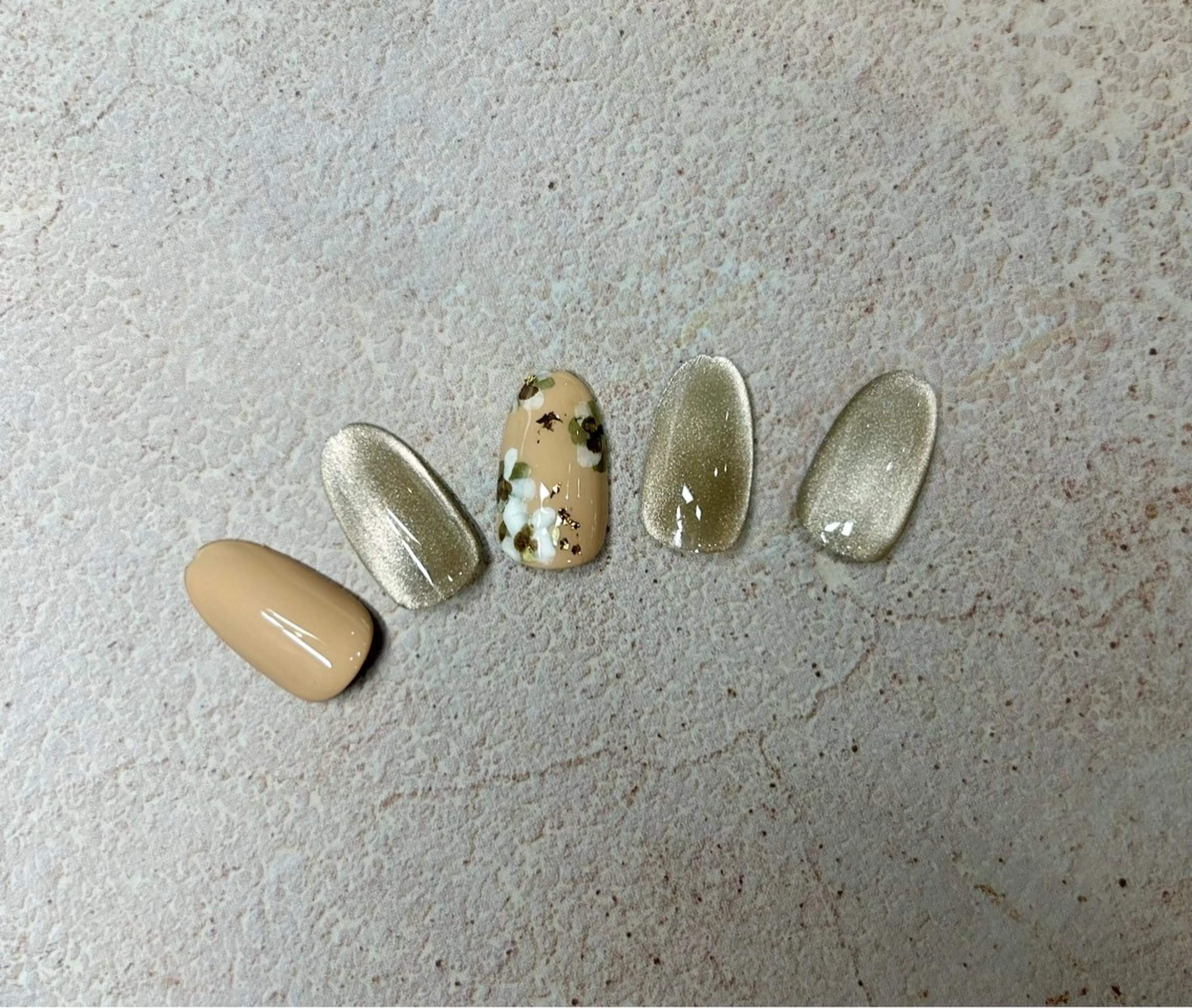 ネイル ニュアンスネイル シンプルネイル Lusso Nozomiのネイルデザイン