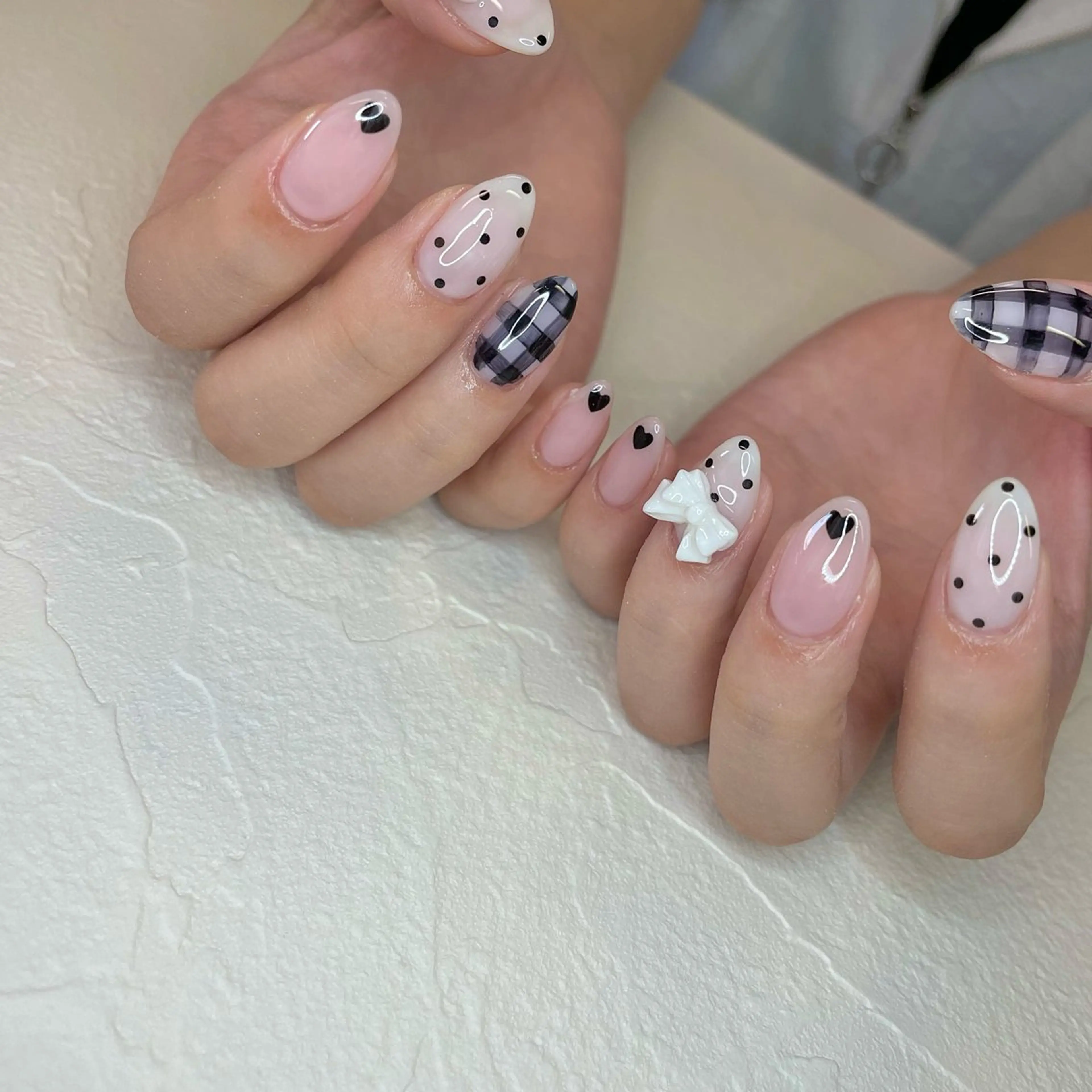 ネイル b'6 by Stir所属・b'6 SAKINAのネイルデザイン