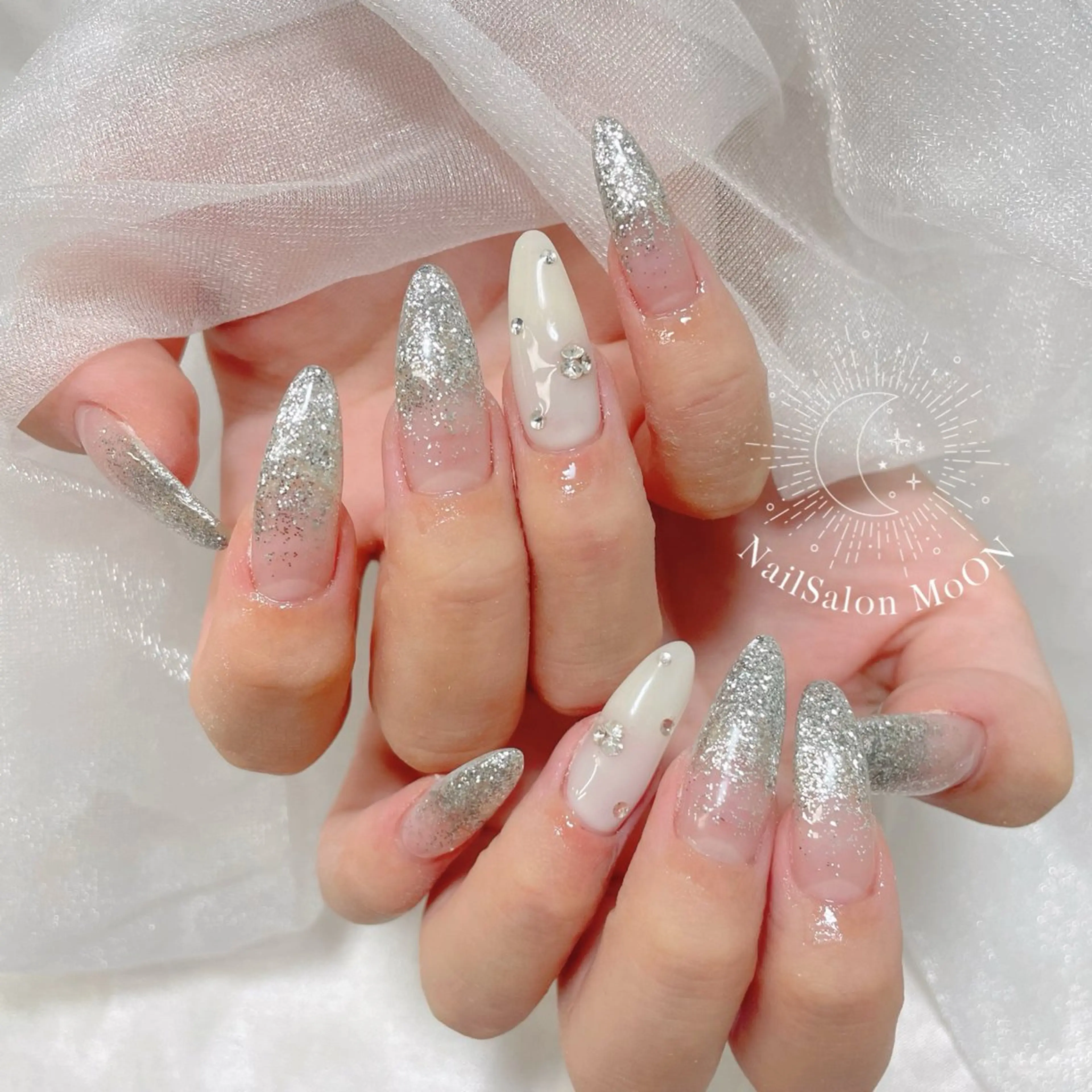 ネイル MoON...❤︎ MeGuのネイルデザイン