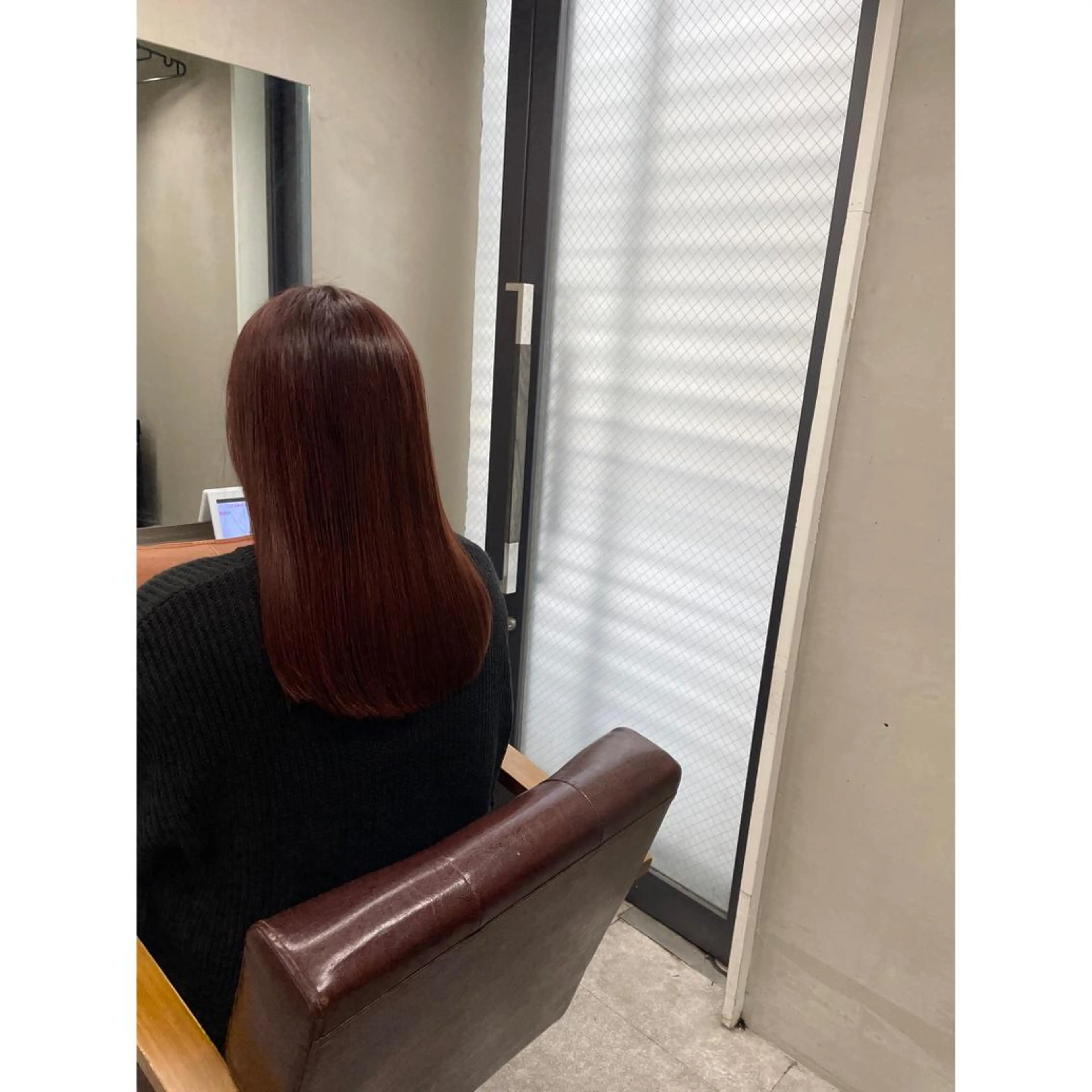 セミロング カラー ｔｏｃｃａ /ｅｒｉのヘアスタイル