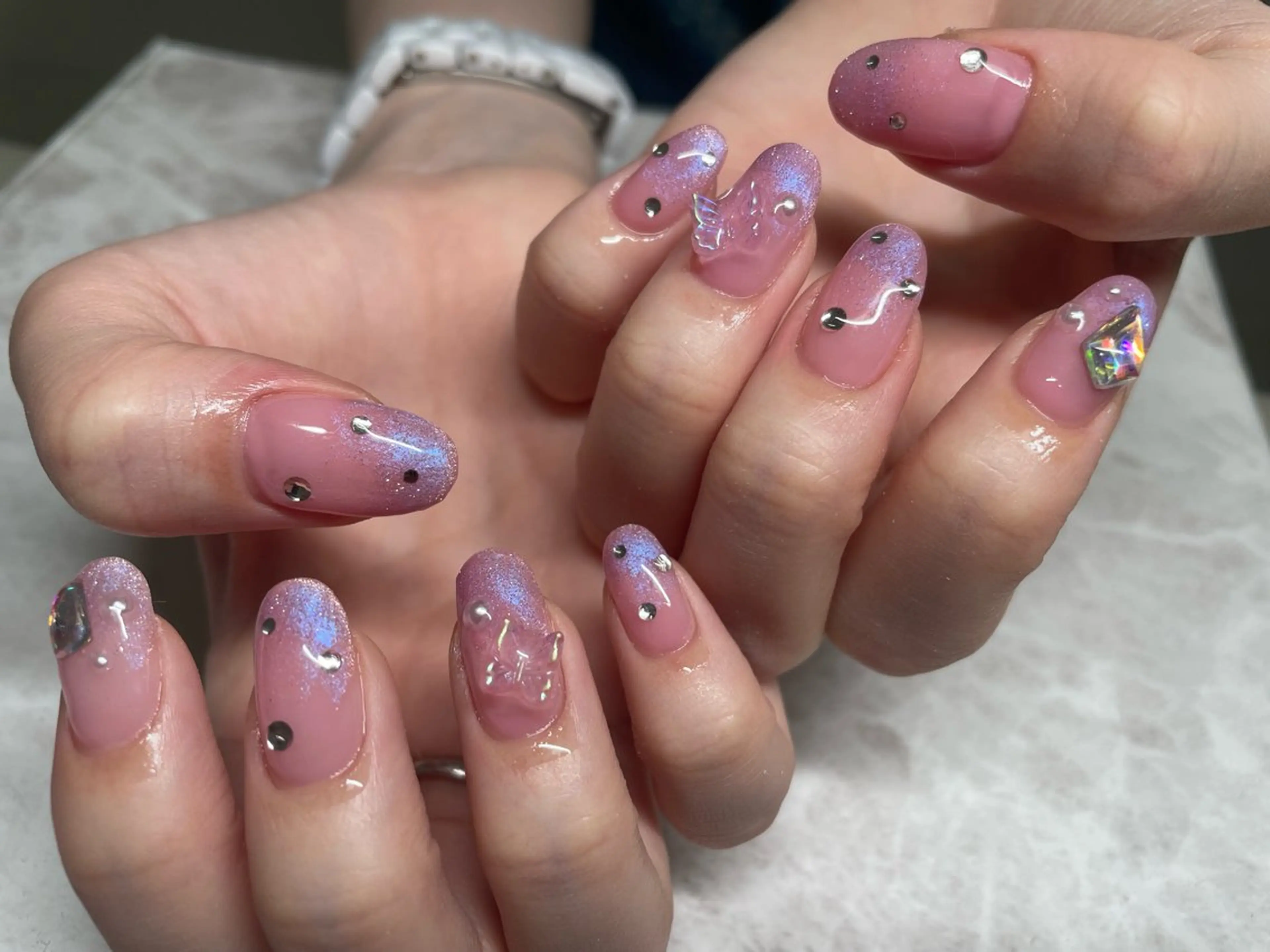 ネイル ハンドネイル Roi〈ロワ〉 Minakoのネイルデザイン