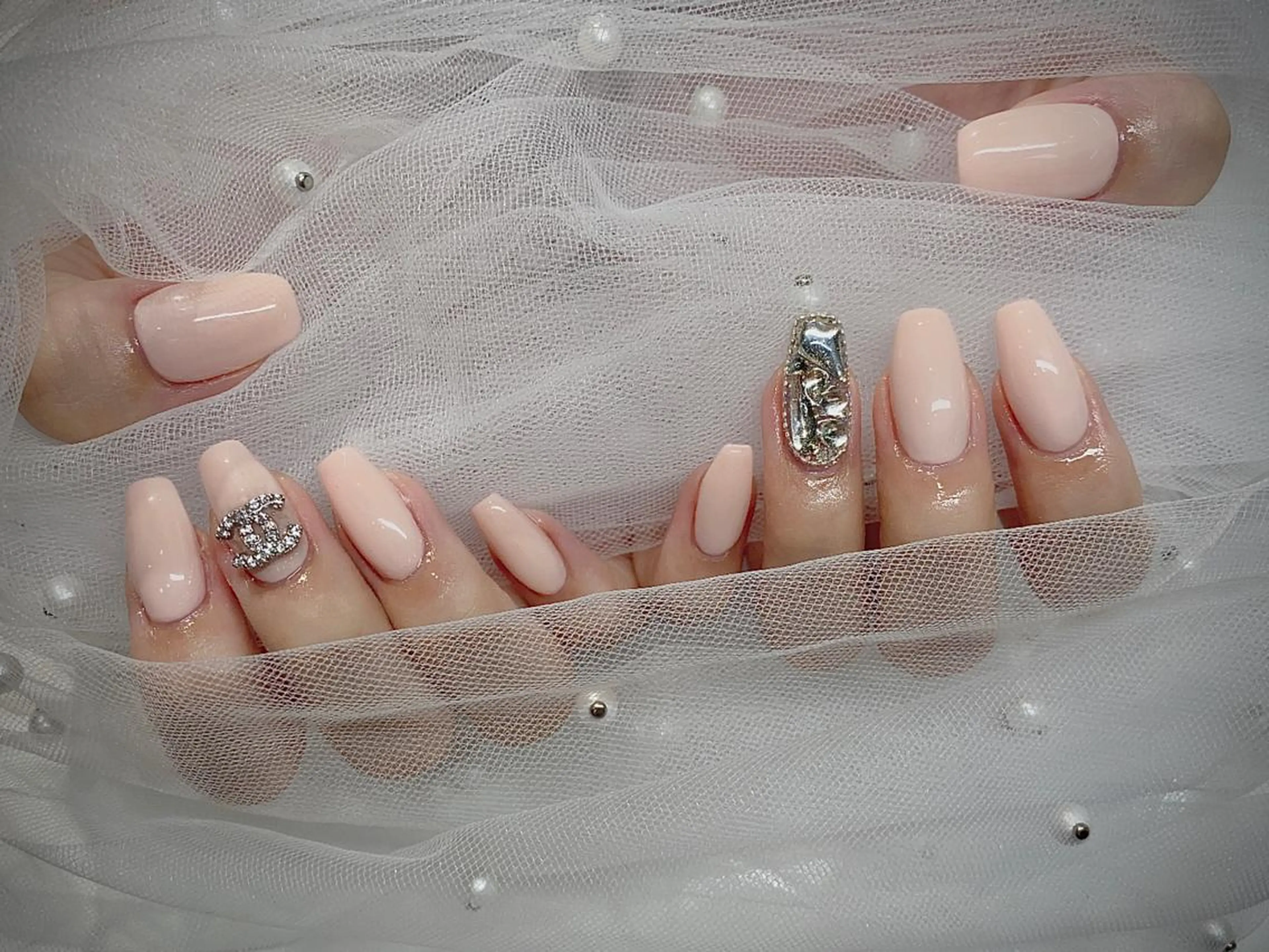 ネイル I-nailロング /ワンホン/キラキラのネイルデザイン