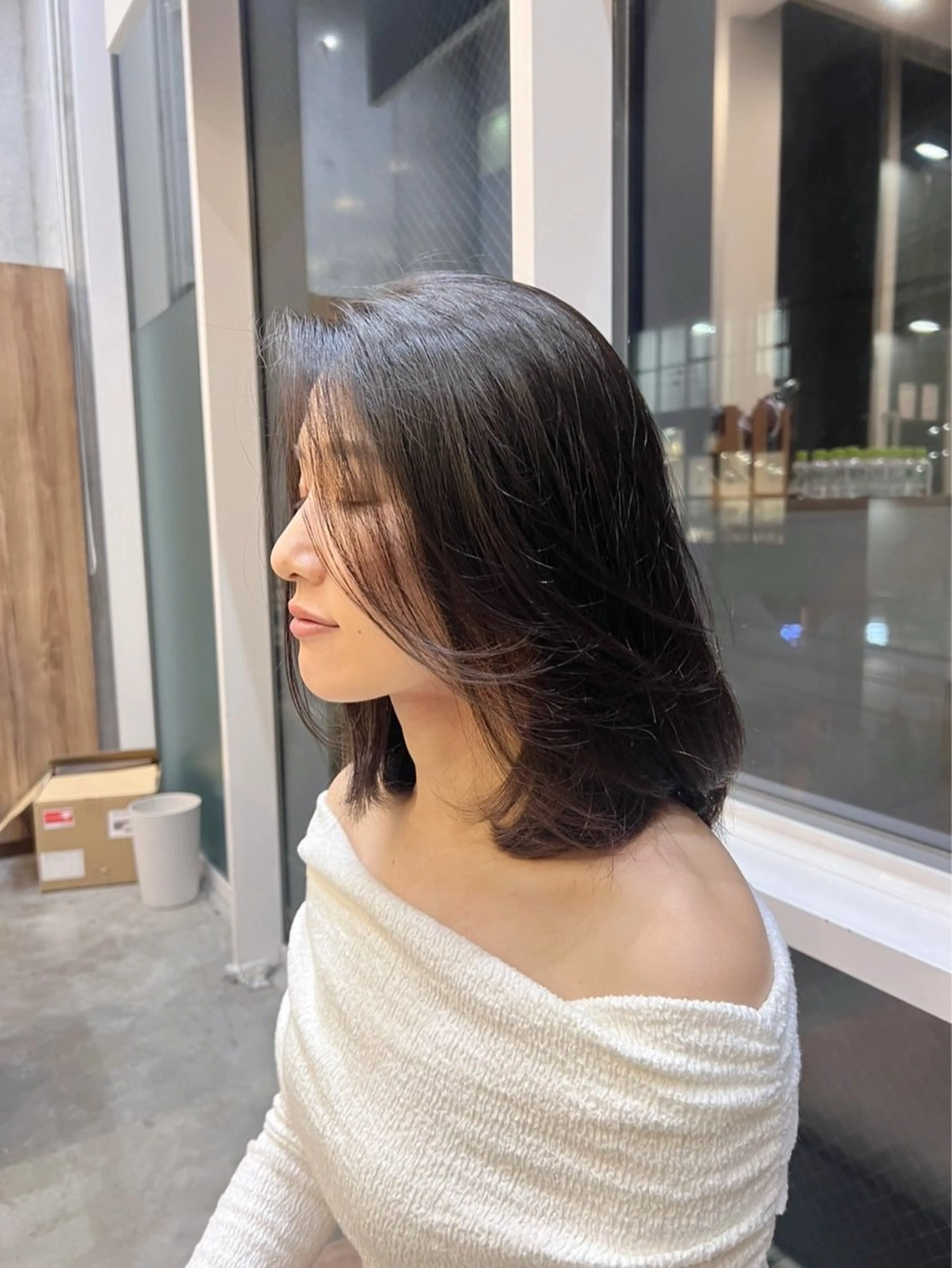 ミディアム ボブ/レイヤー/ 縮毛矯正/オオバコのヘアスタイル