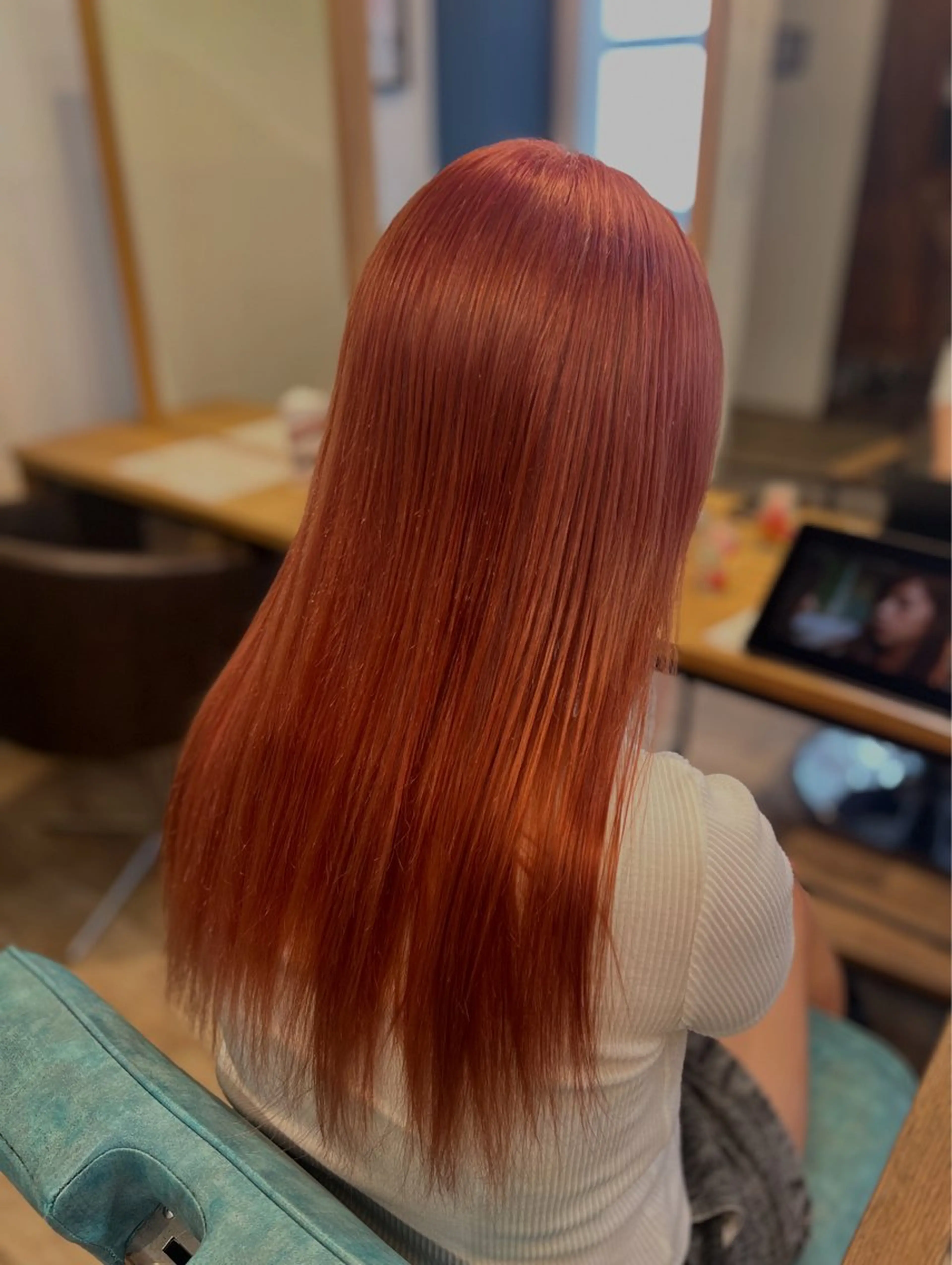 ミディアム ヘアカラー Liere Muuのヘアスタイル