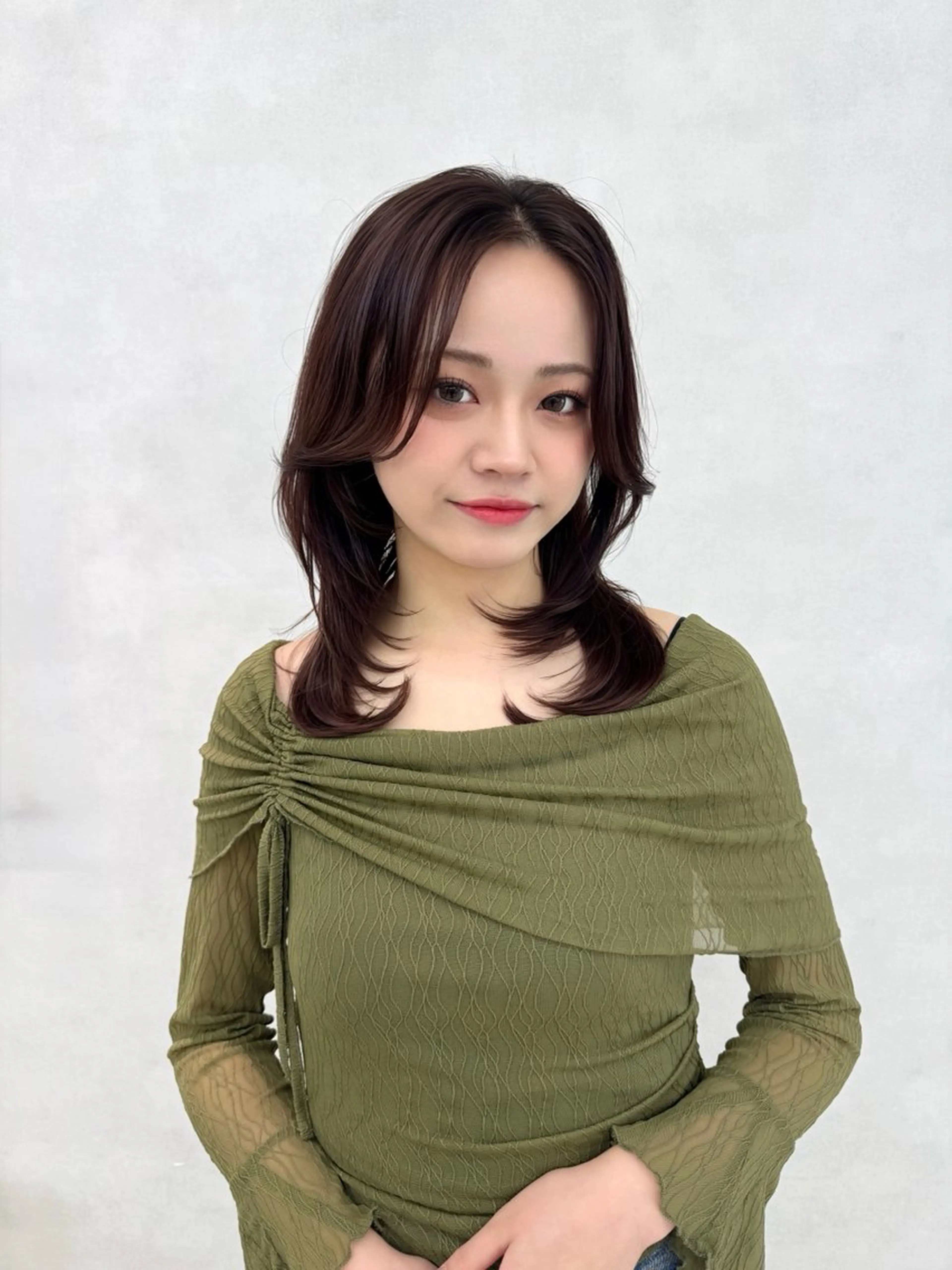 セミロング レイヤー/韓国/ 顔周り/しんやのヘアスタイル