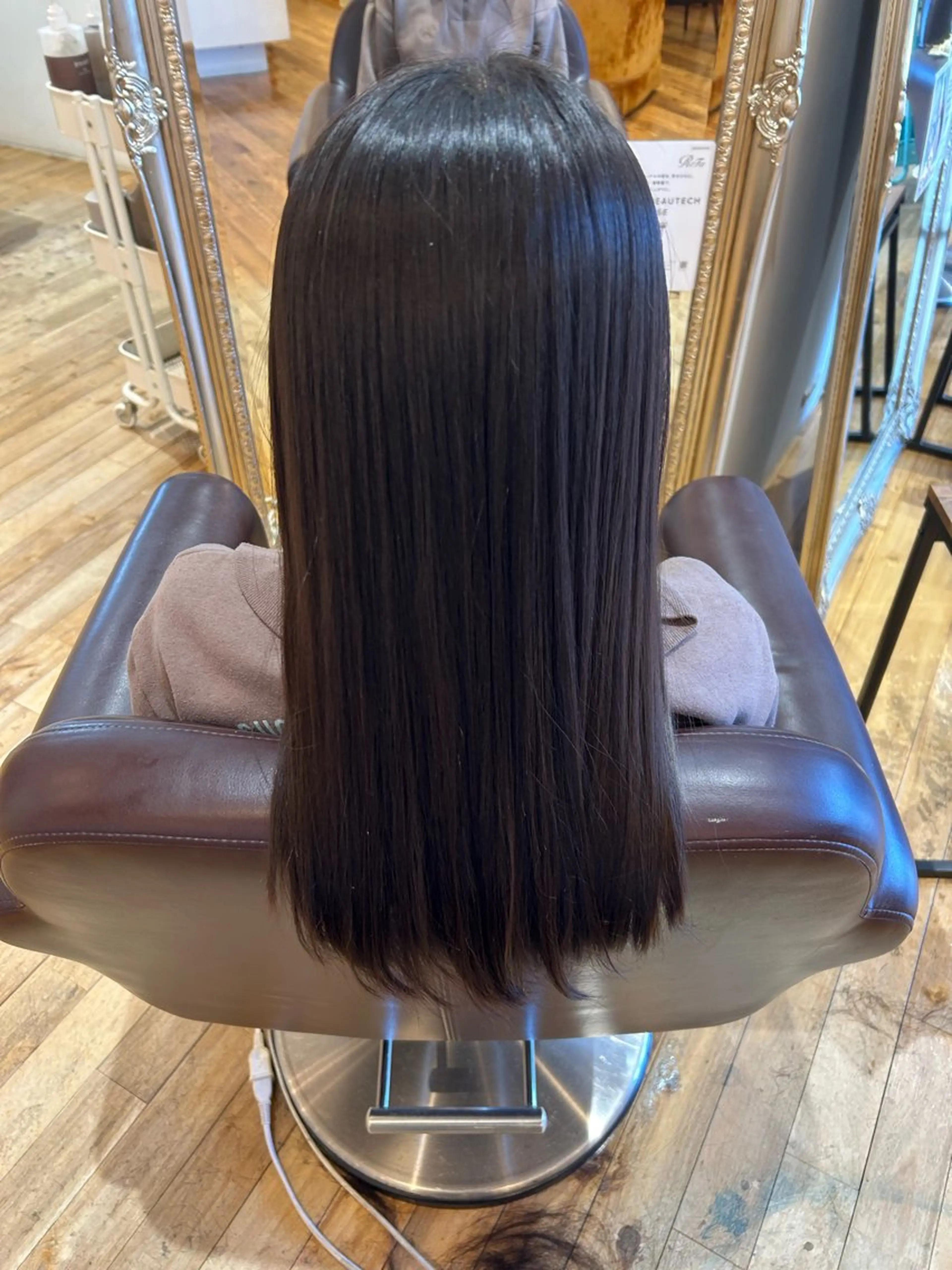 ロング 縮毛矯正 sanaha🎀 カラーモデルのヘアスタイル