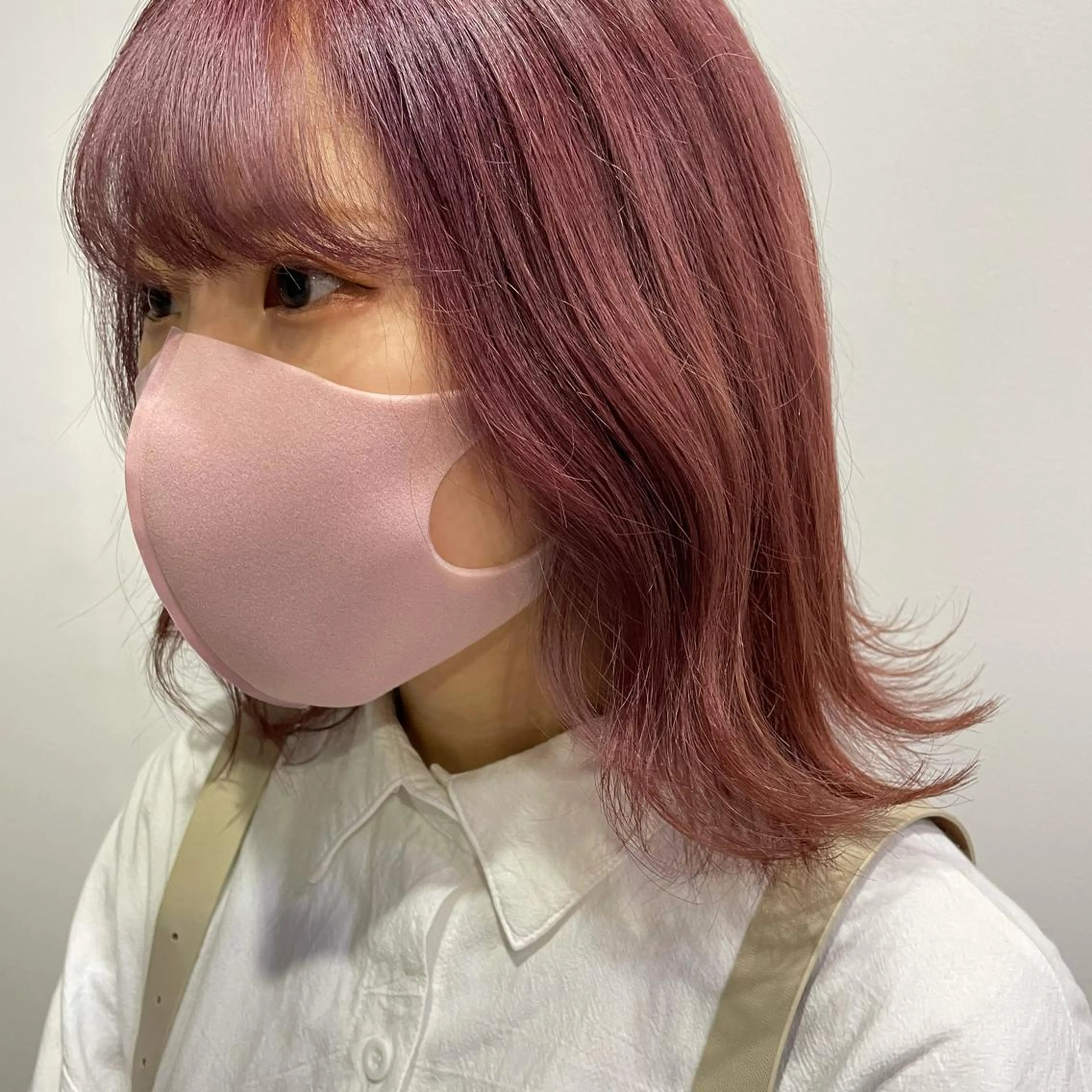 ミディアム カラー silo所属・silo MOKA 顔周りカット🦦のヘアスタイル