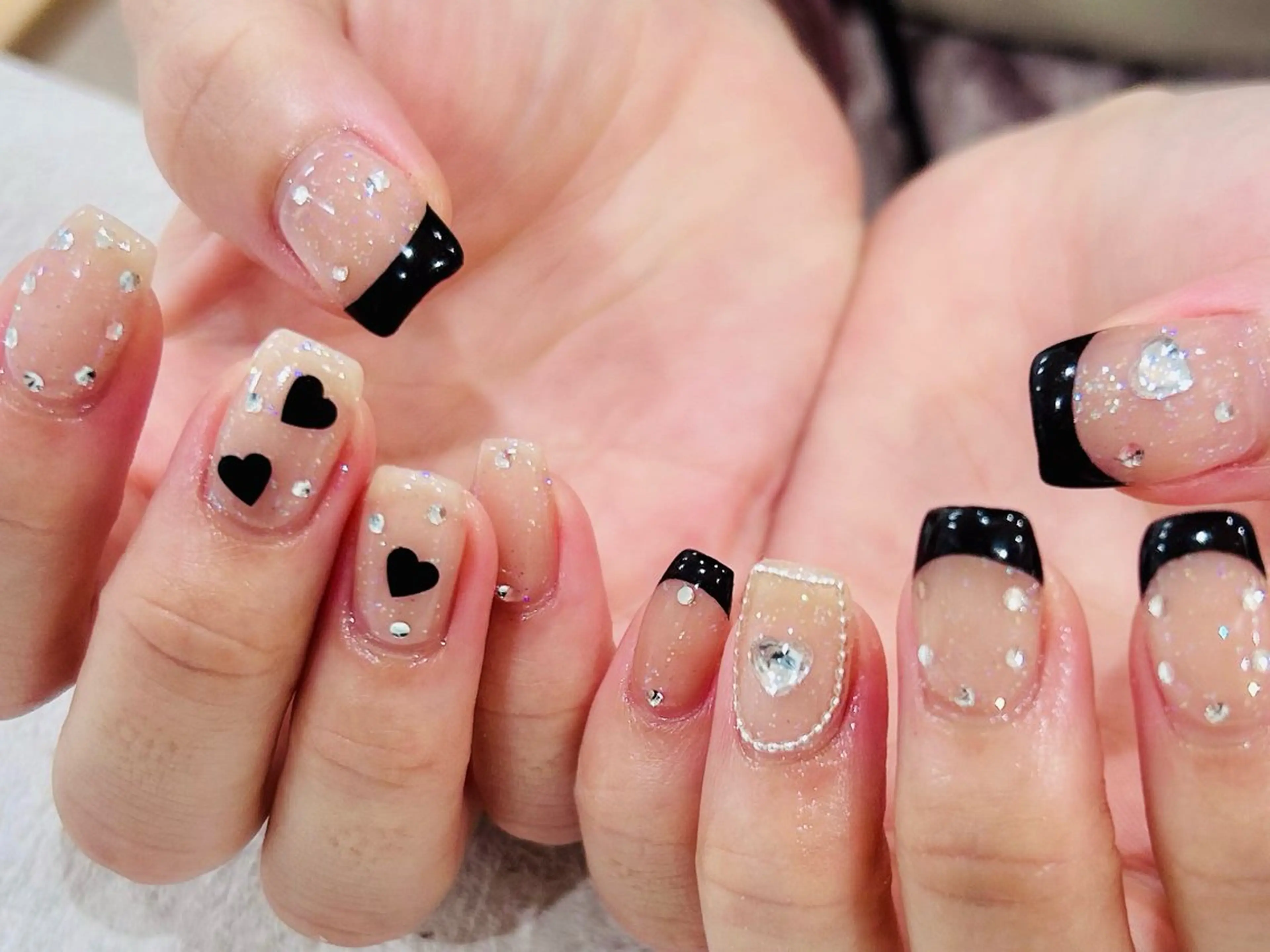 ネイル ジェルネイル パラジェル ストーンネイル ハンドネイル muum_nail 新宿2分 三丁目1分のネイルデザイン