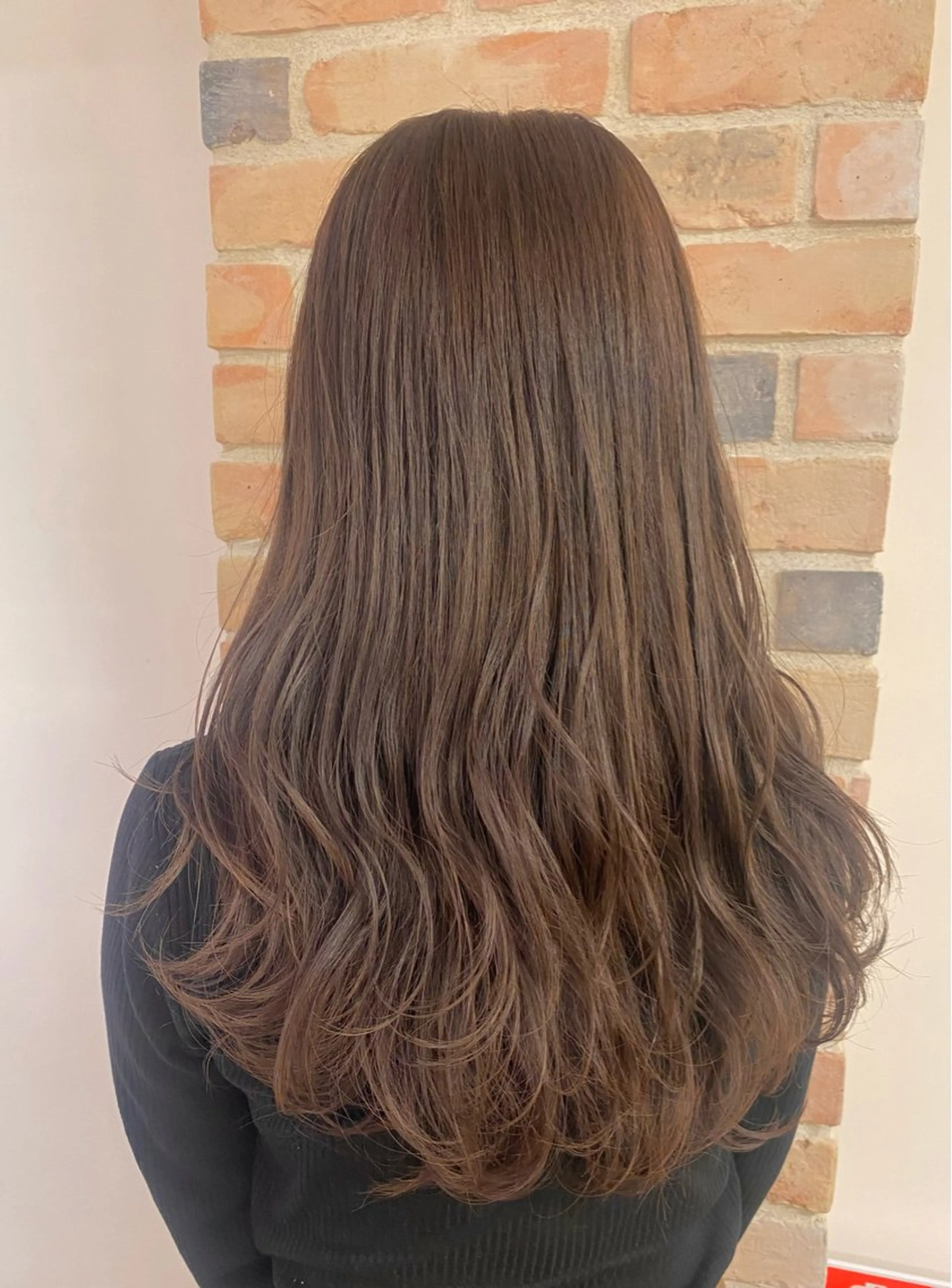 ロング カラー 古川 琴美のヘアスタイル