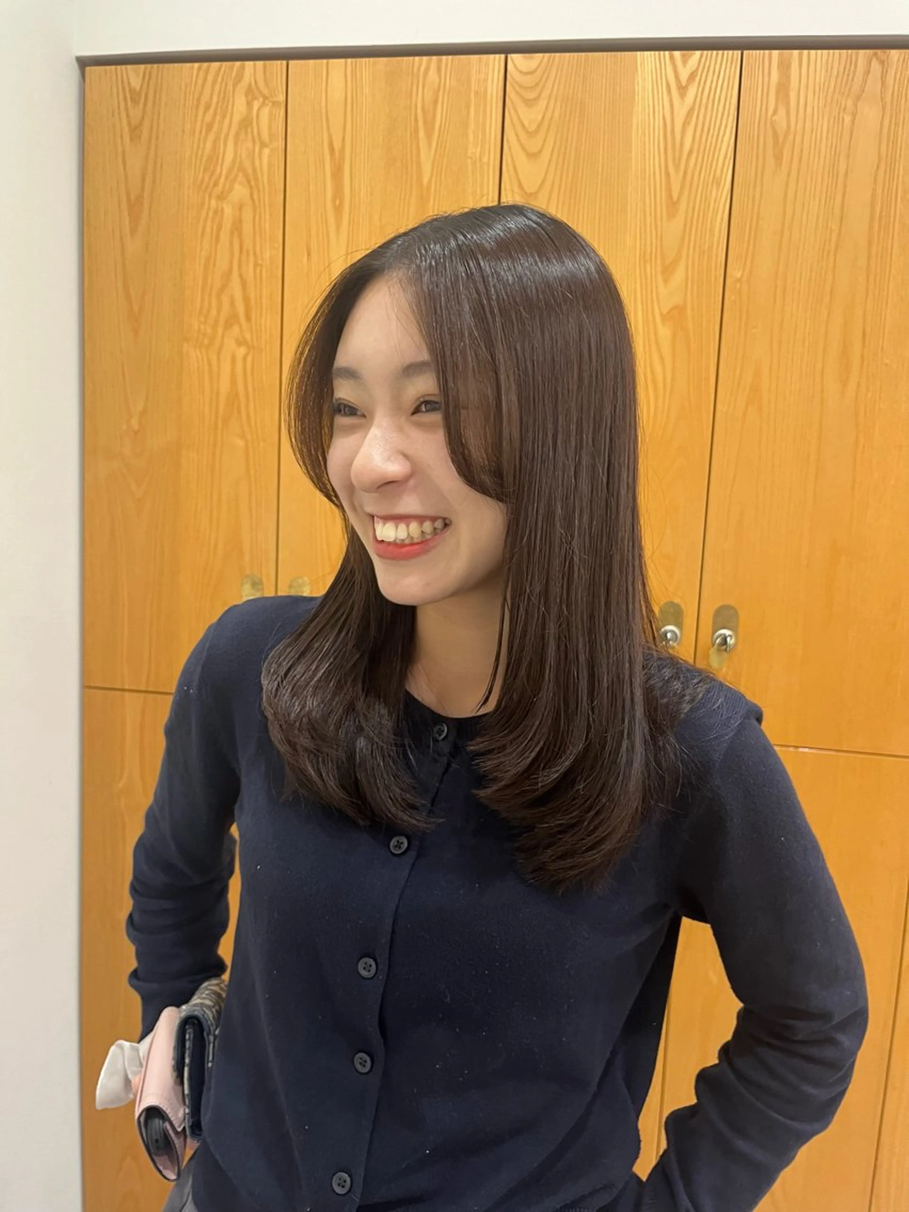 ミディアム レイヤーカット 似合わせカット🌼 沙奈のヘアスタイル