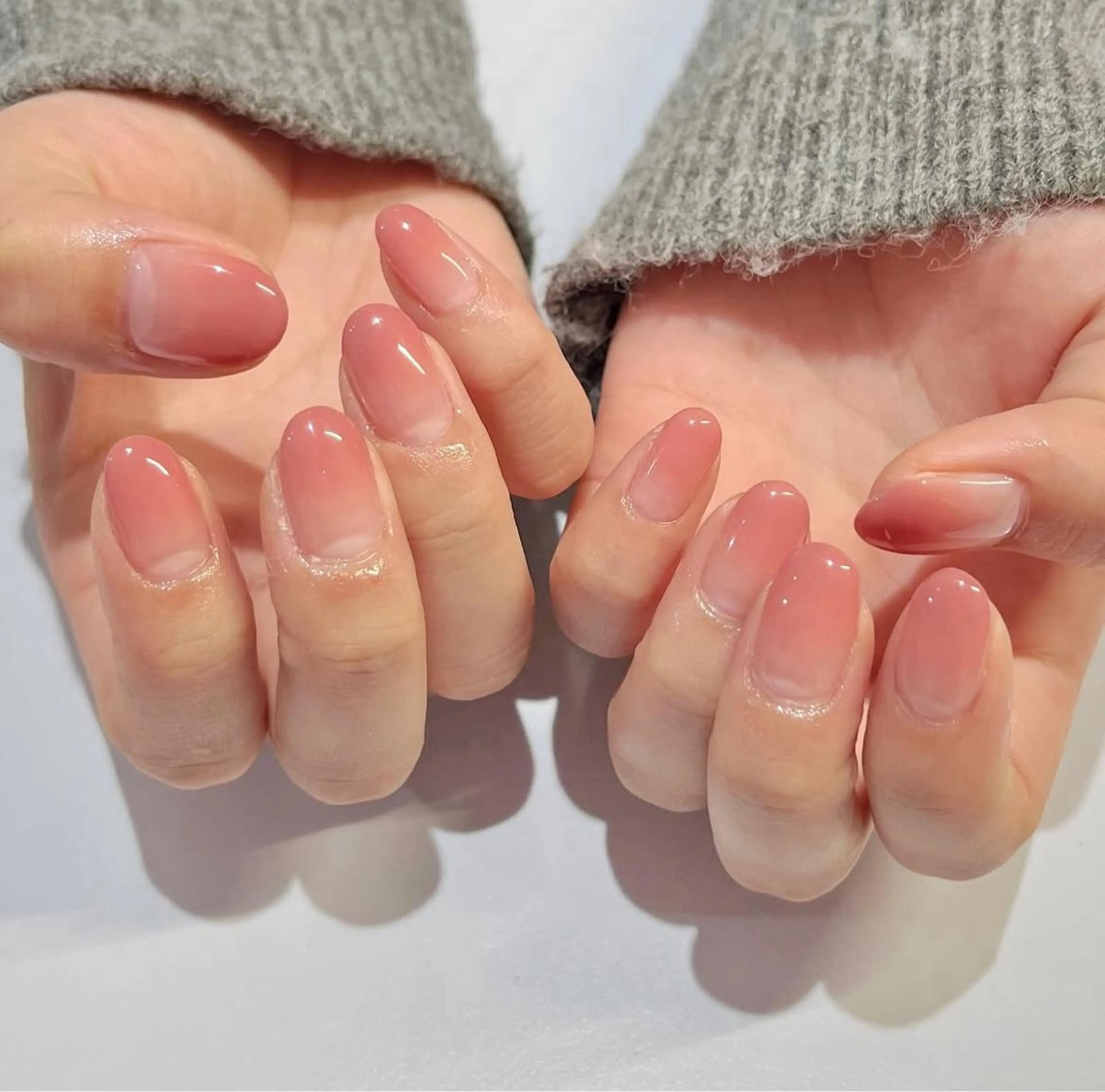 ネイル グラデーション オフィスネイル ワンカラーネイル ピンク シンプルネイル CLALA MIYUのネイルデザイン