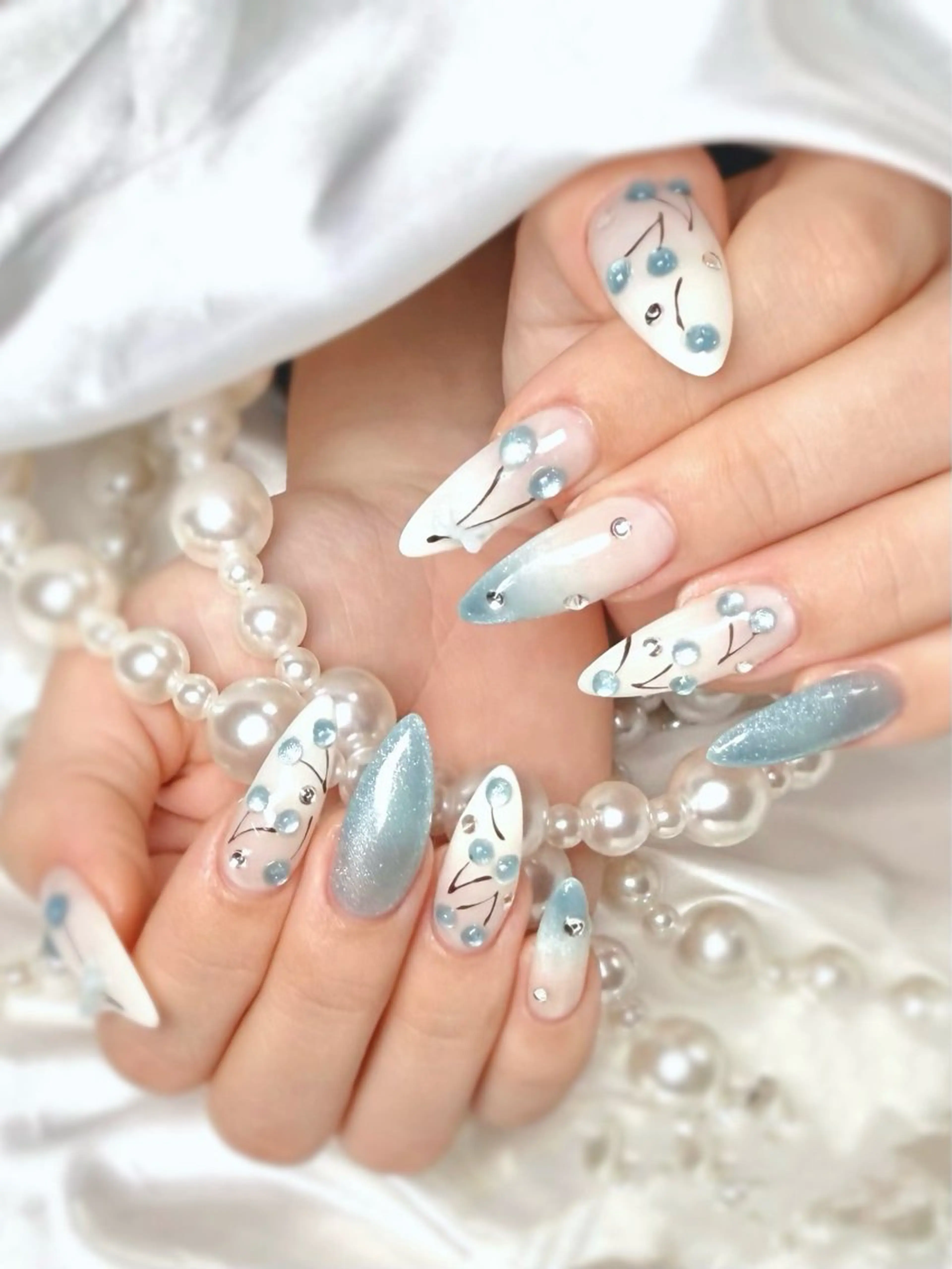 ネイル アートネイル ネイルチップ Rits Nail所属・RitsNail 🤍 RENAのネイルデザイン