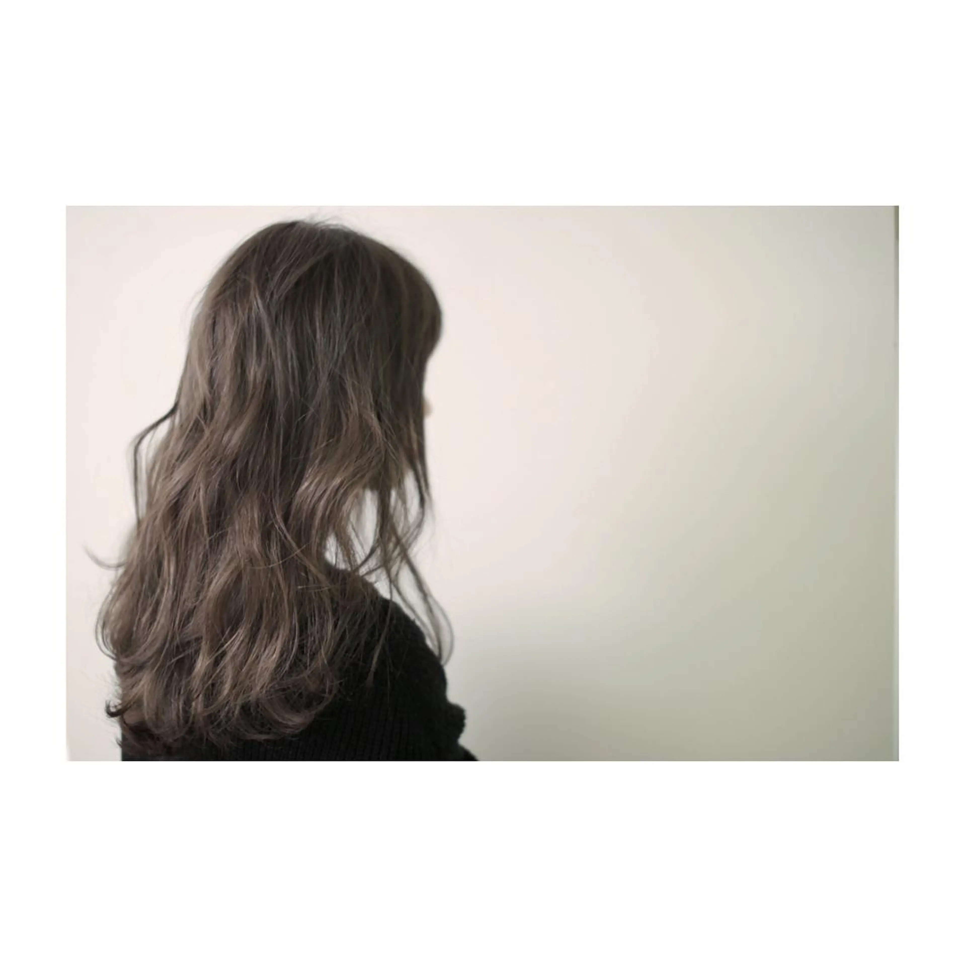 ミディアム 加藤 利基のヘアスタイル