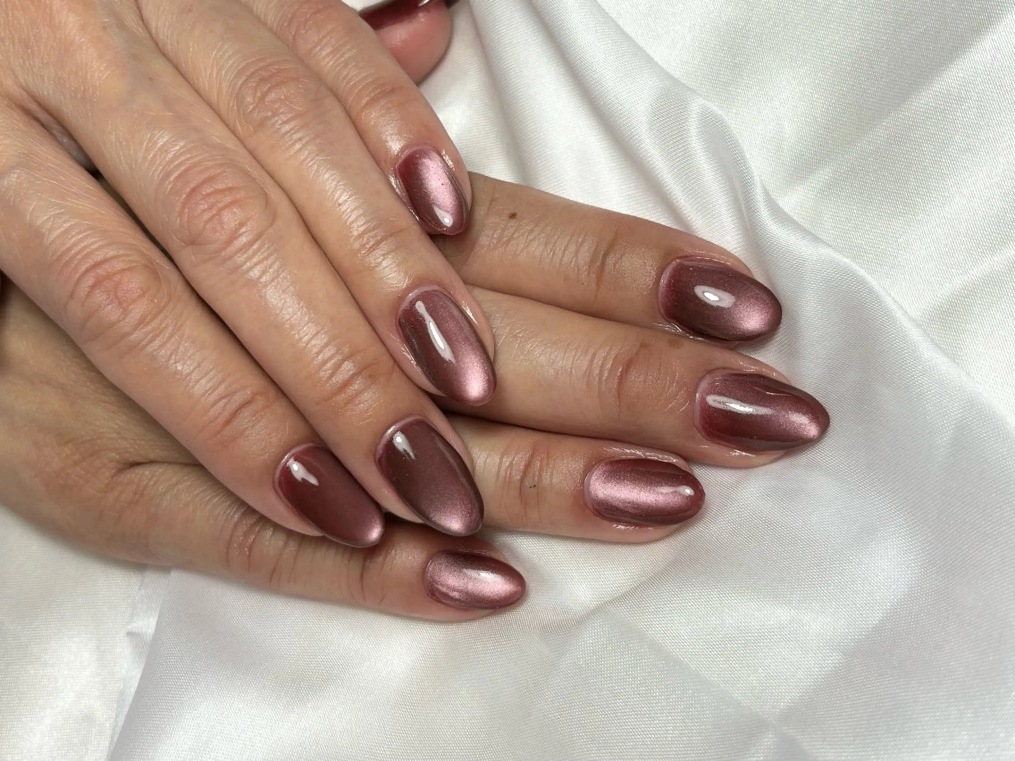 ネイル ボルドー マグネットネイル ハンドネイル MIKA ♡のネイルデザイン