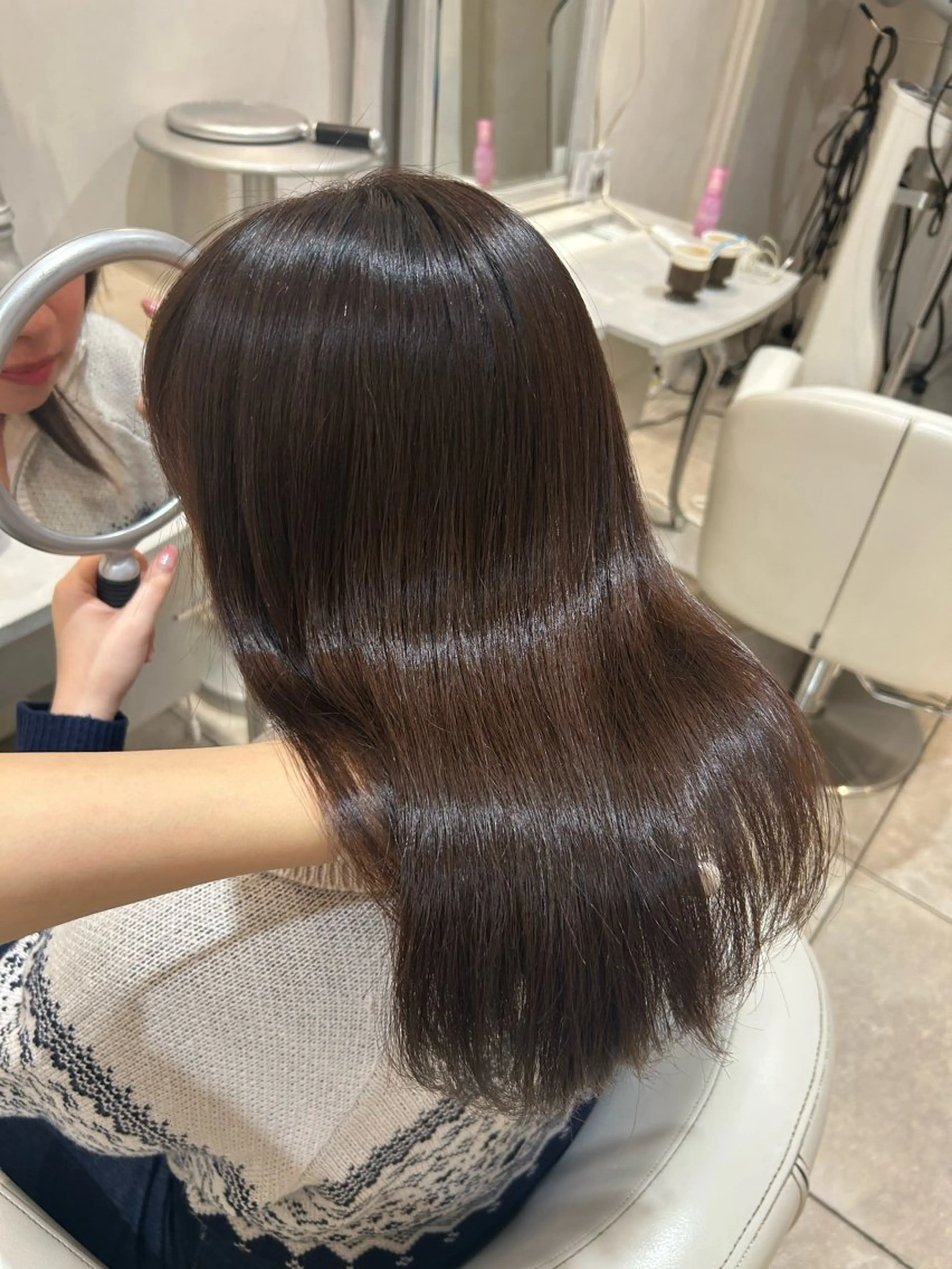 ミディアム カラー 縮毛矯正 カット ヘアカラー 縮毛矯正 レイヤーカット/ 透明感カラー/カナのヘアスタイル