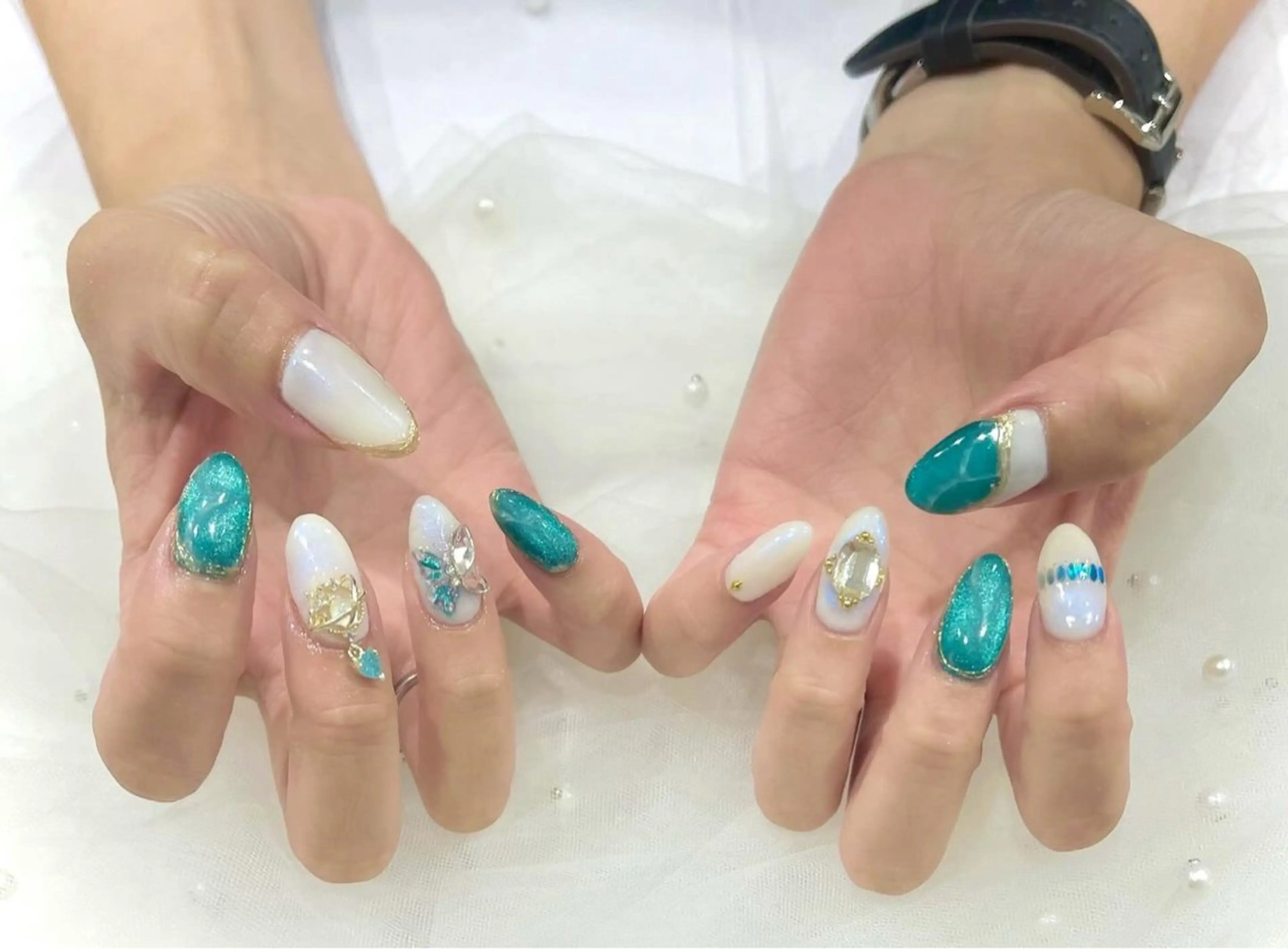 ネイル アートネイル グリーン ハンドネイル Nail salon Cielel⟡Ayaのネイルデザイン
