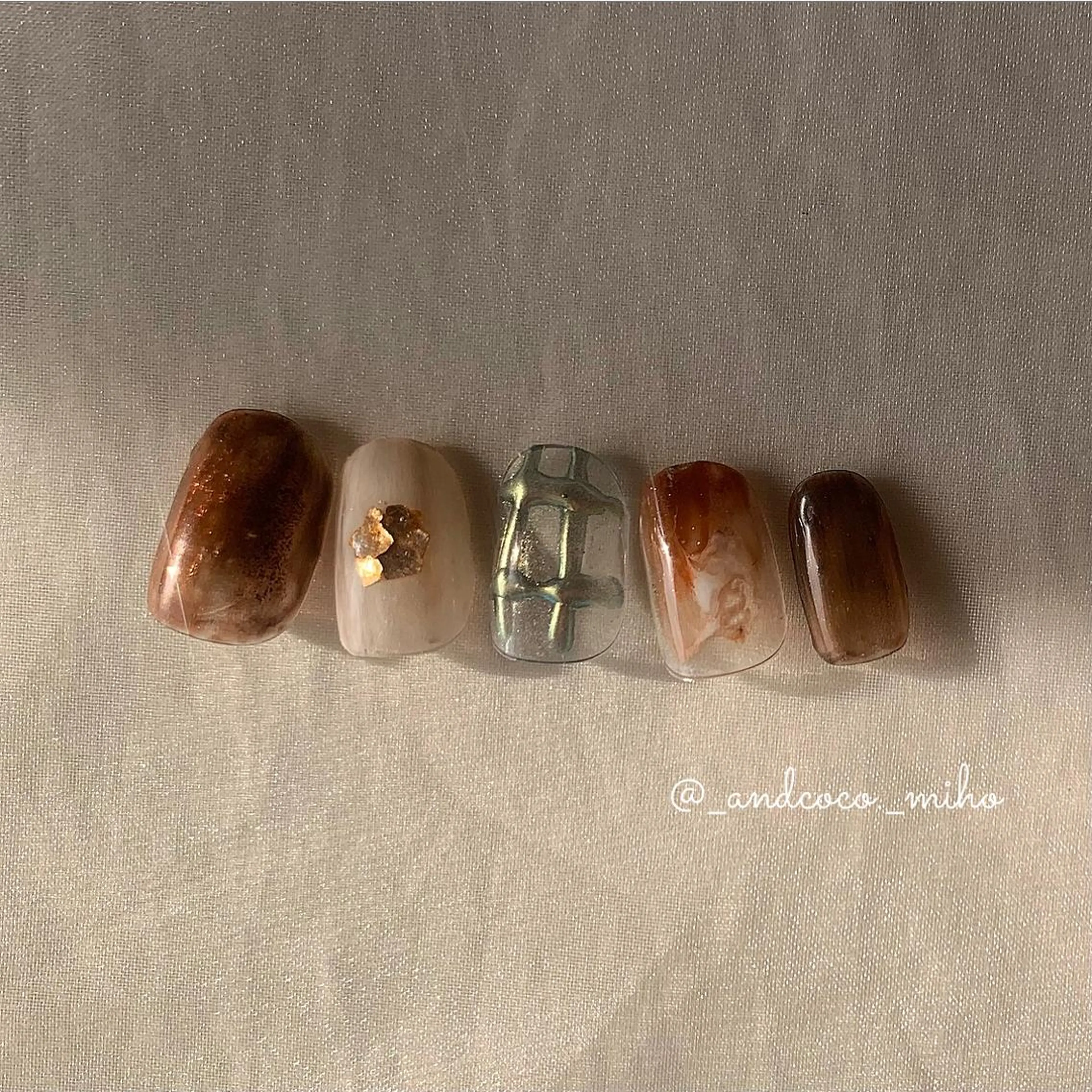 ネイル ハンドネイル I'm Me.所属・Nailist〻 mihoのネイルデザイン