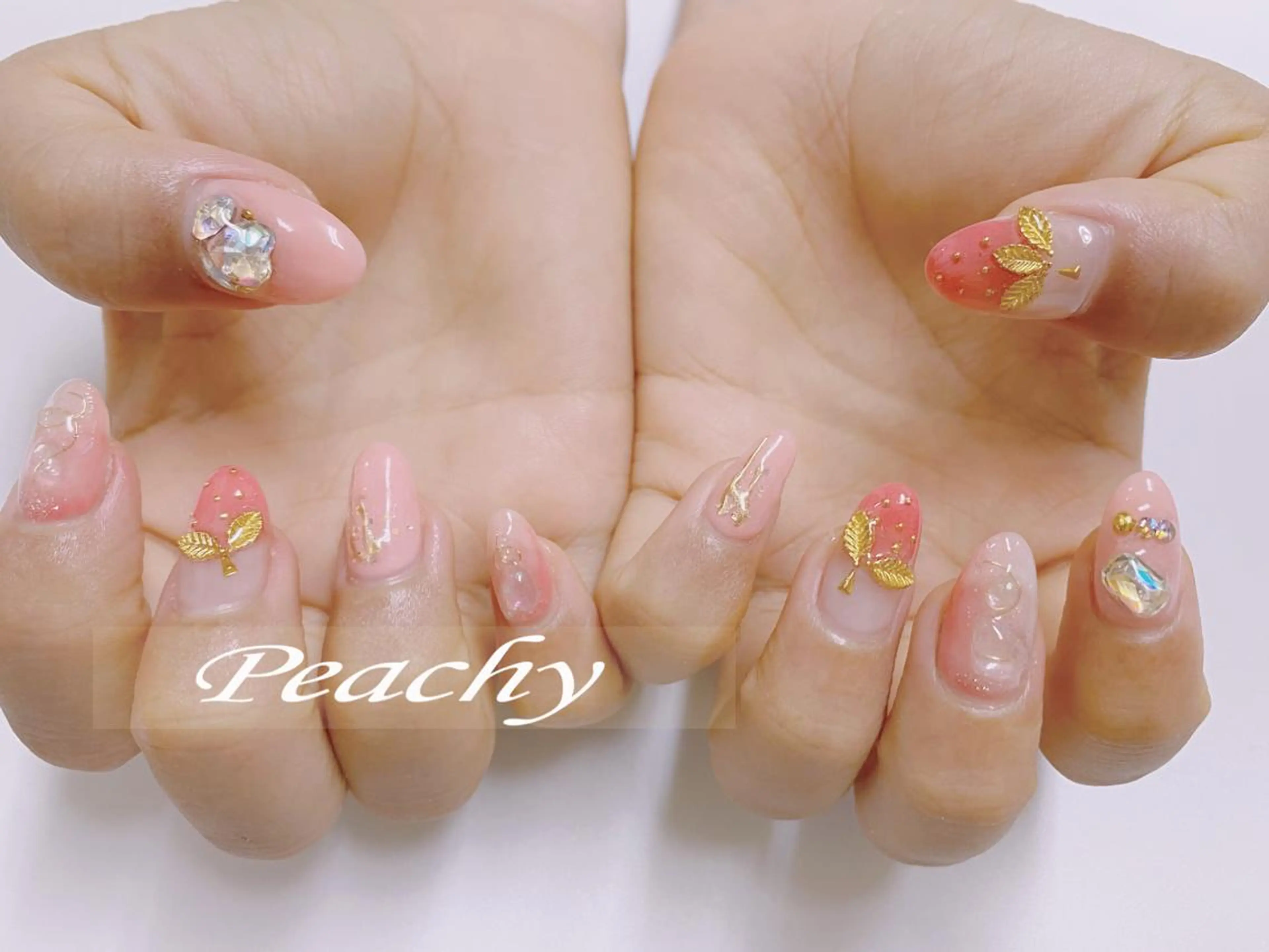 ネイル ハンドネイル Peachy 🍑のネイルデザイン