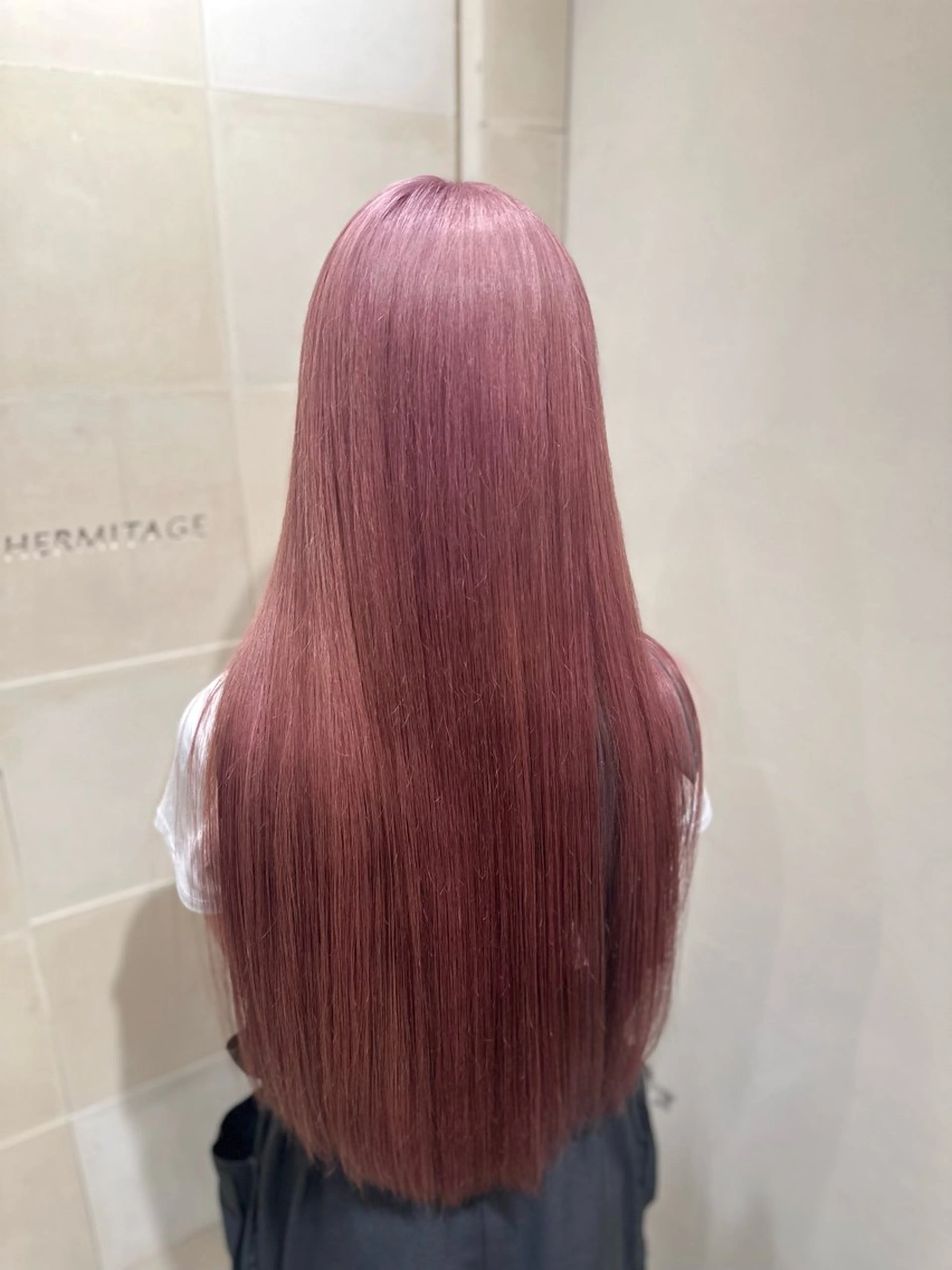 ロング カラー ブリーチ ながい まさきのヘアスタイル