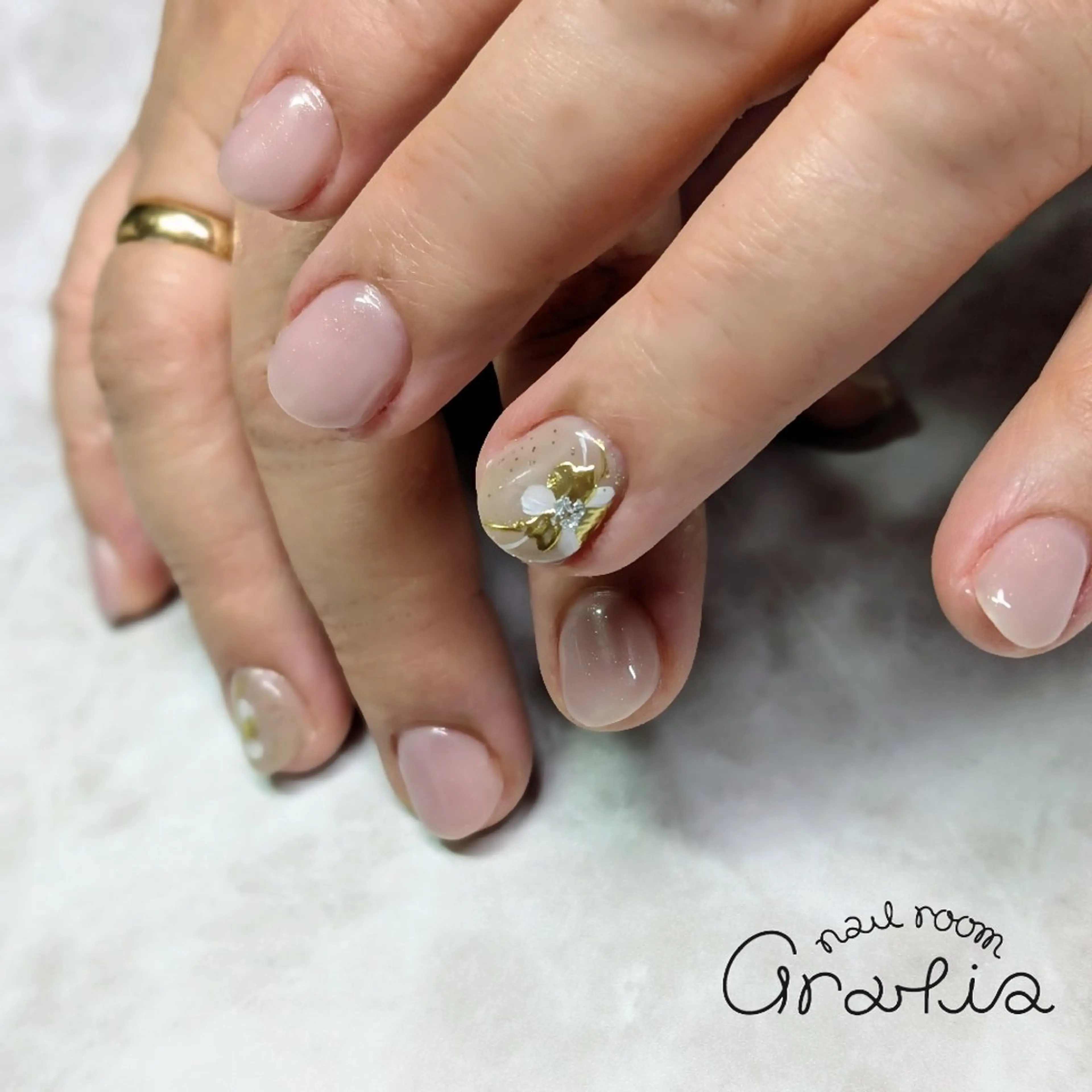ネイル nail room gratia所属・gratia 中村のネイルデザイン