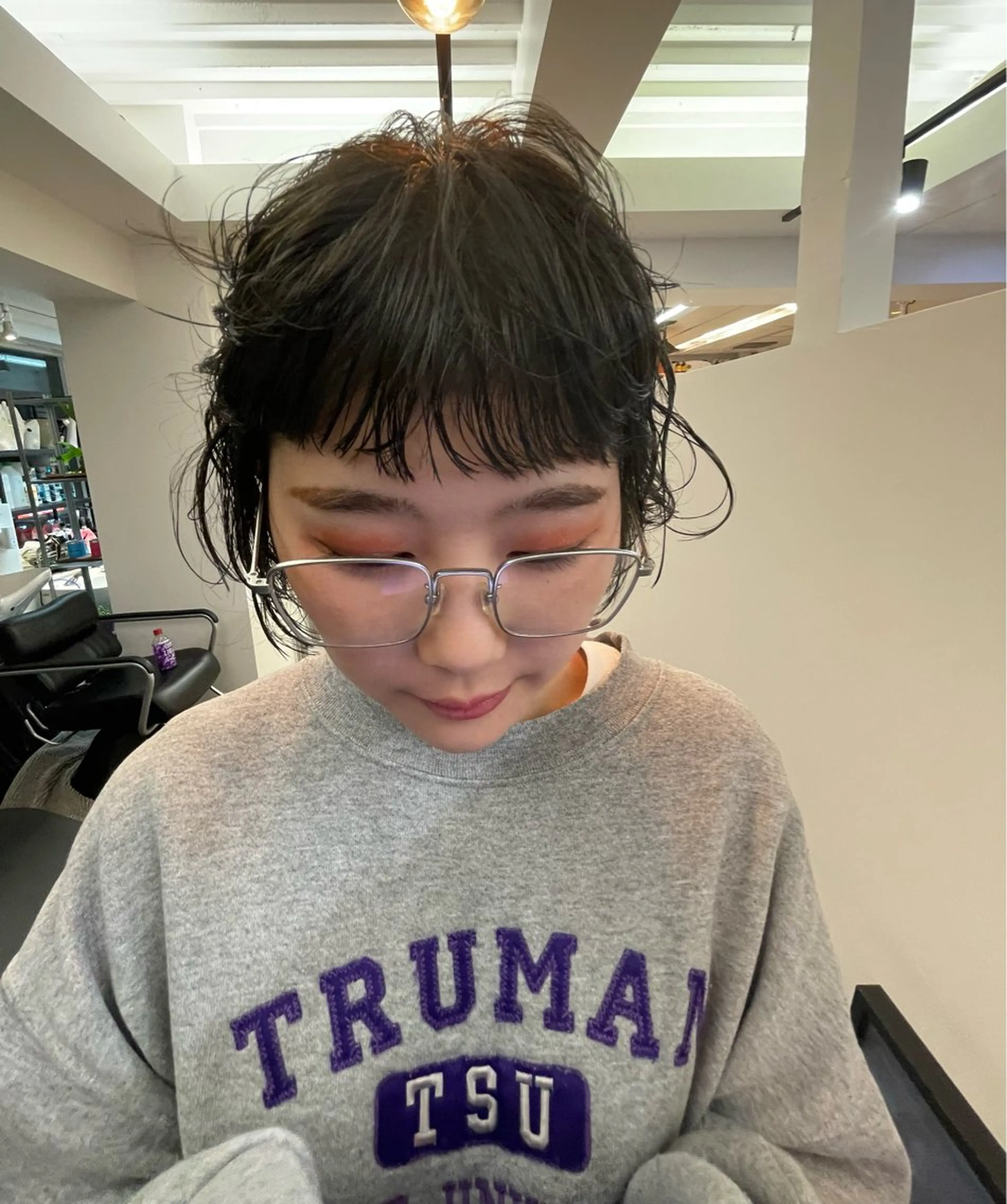 ショート カラー パーマ ヘアアレンジ メンズ キッズ ネイル マツエク・マツパ アイブロウ 成人式 切りっぱなしボブ ショートボブ 子どものヘアアレンジ メンズブリーチ カワカツ トキのヘアスタイル