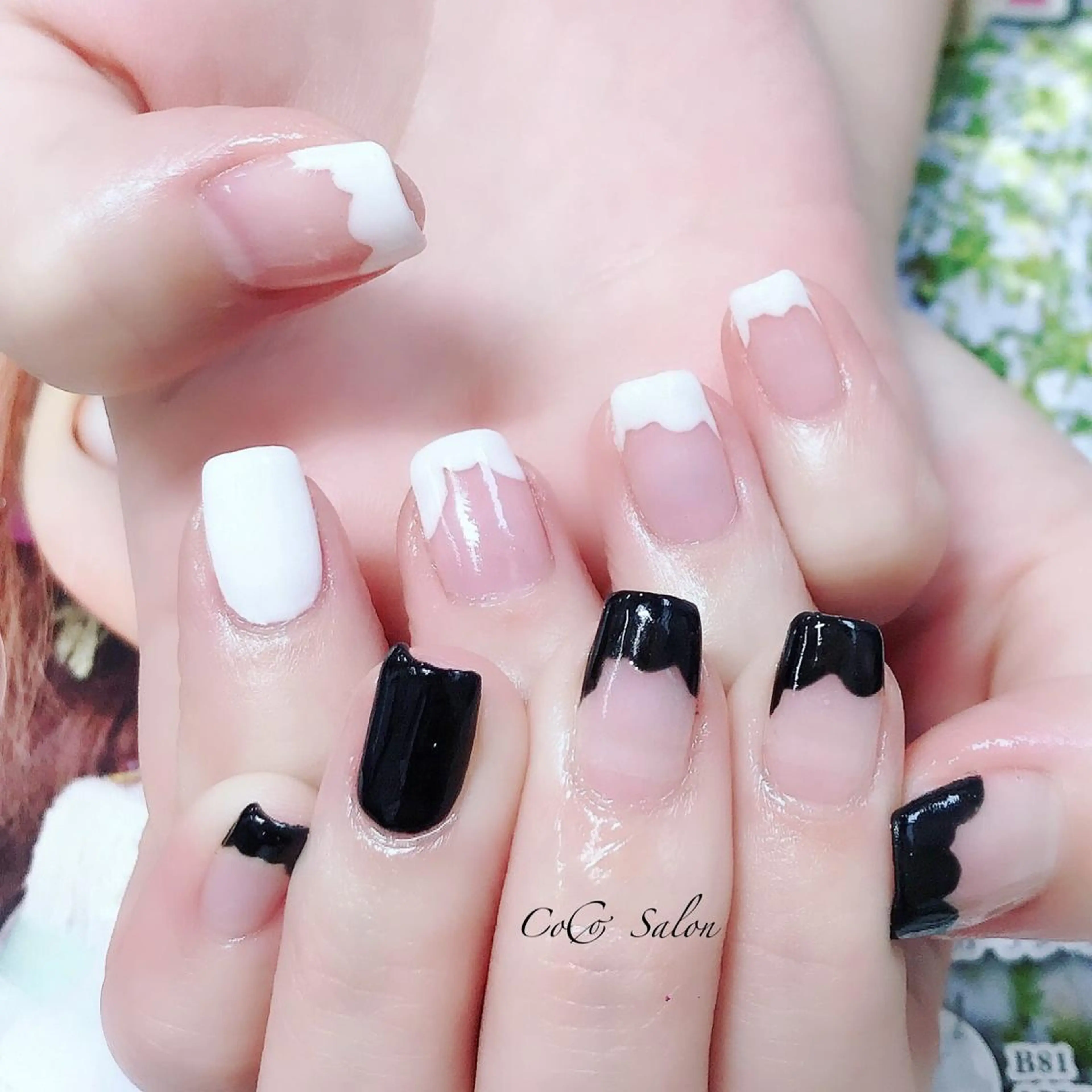 ネイル フレンチネイル ホワイト CoCoSalon ネイル/まつ毛予約のネイルデザイン