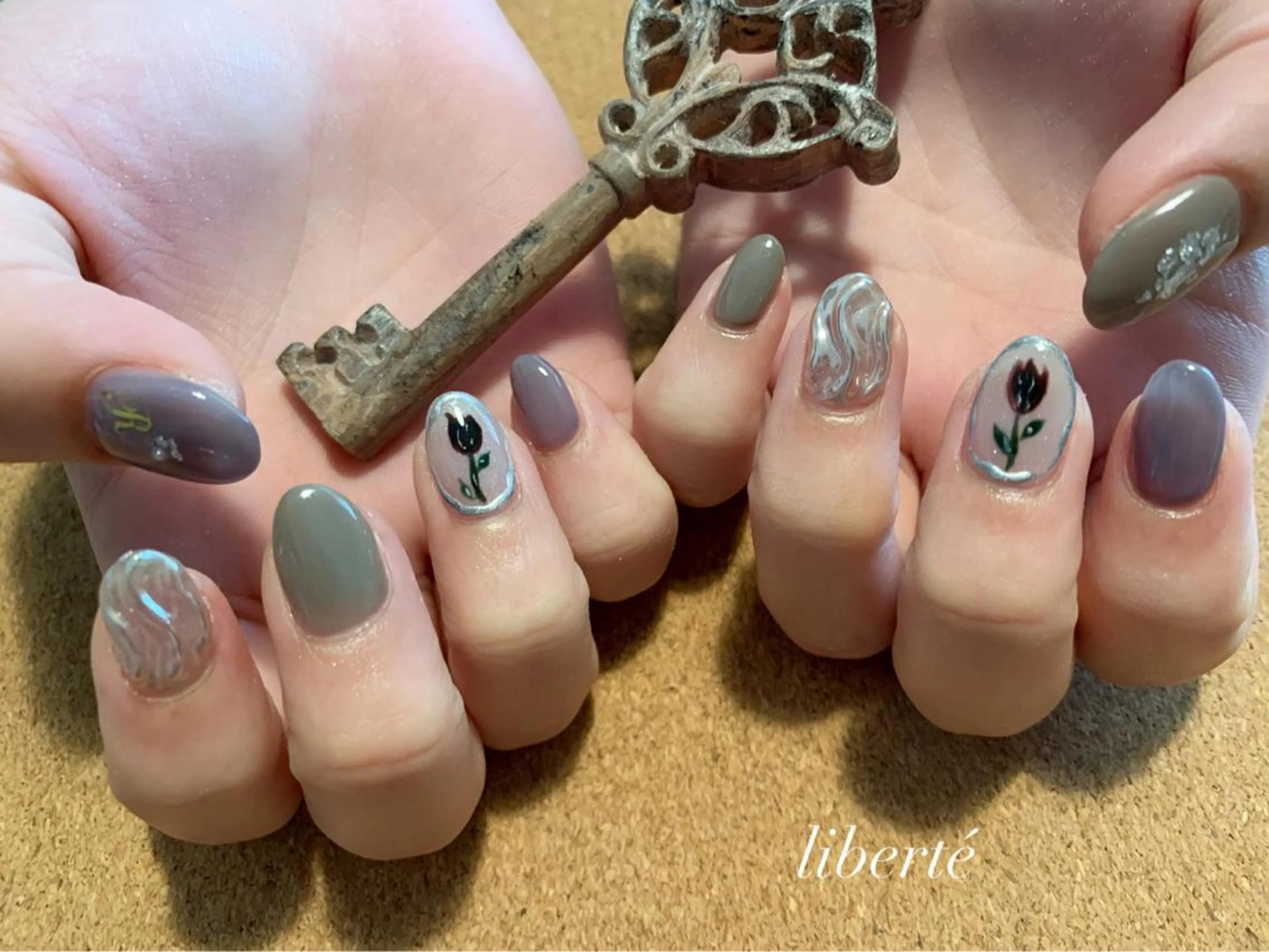 ネイル liberté (リベルテ)のネイルデザイン