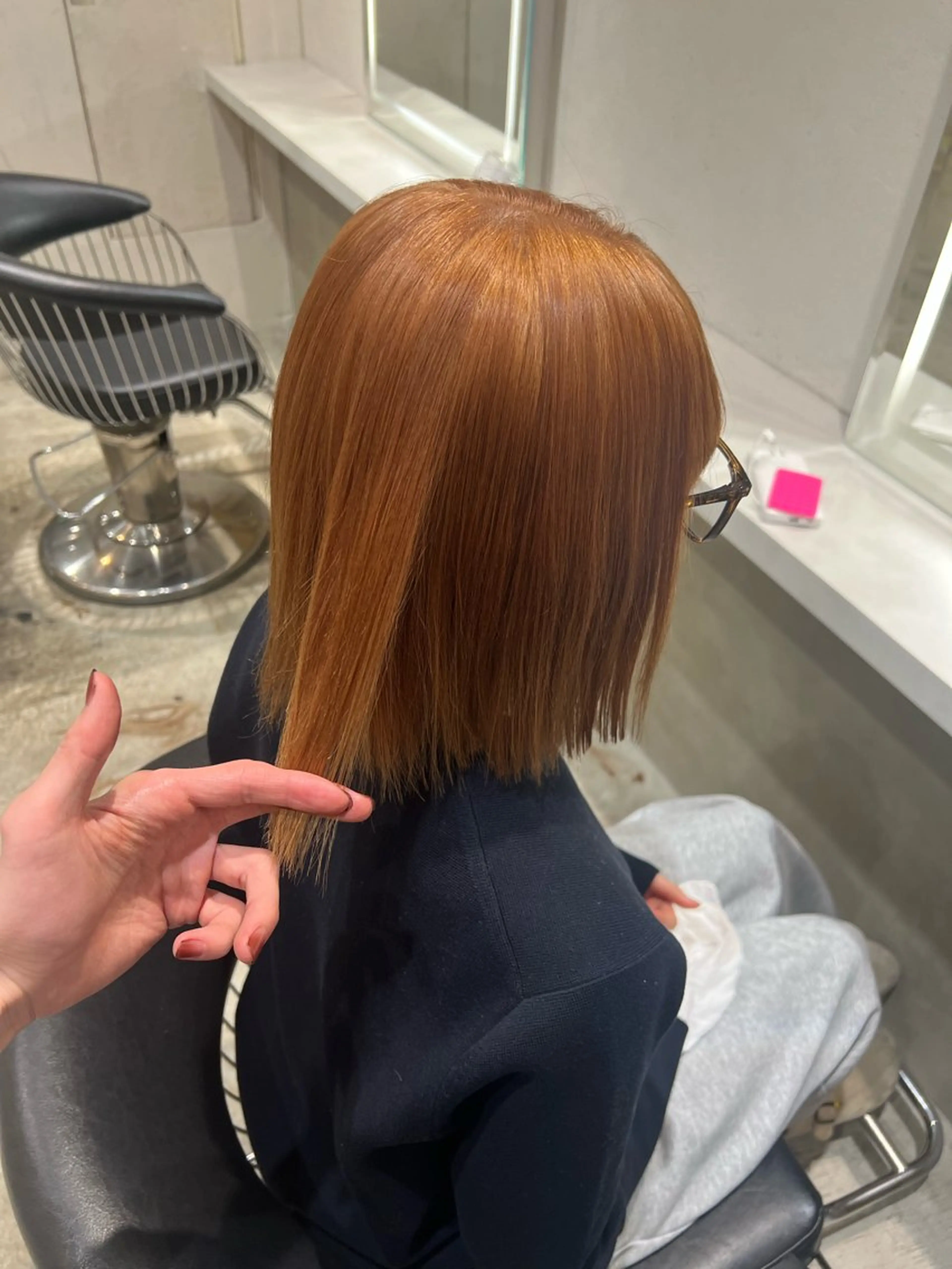 ミディアム 名古屋/落ちる黒 黒染め落としのヘアスタイル