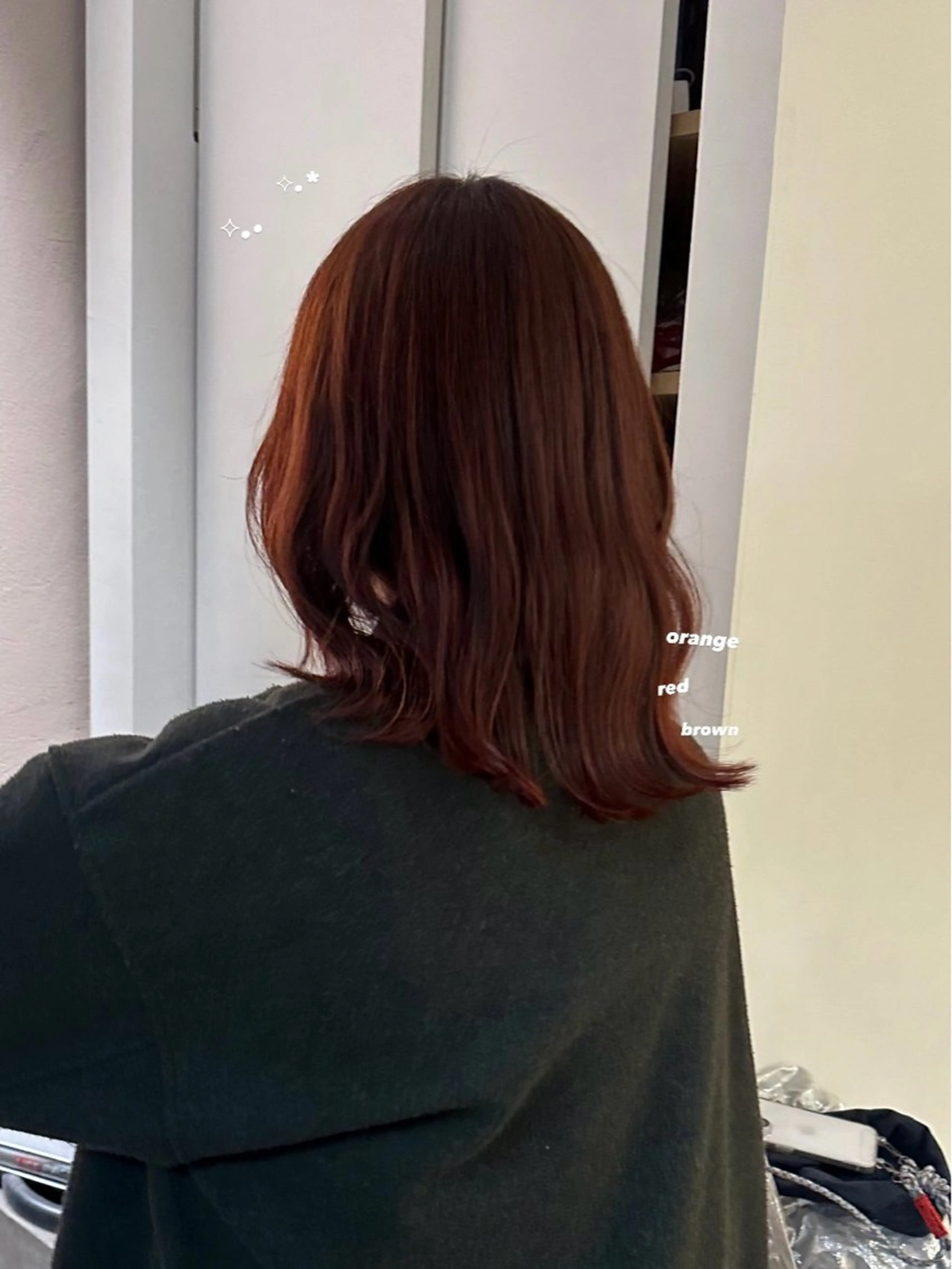 ミディアム カラー 暖色カラー/レイヤー 🌙 オノユリカのヘアスタイル