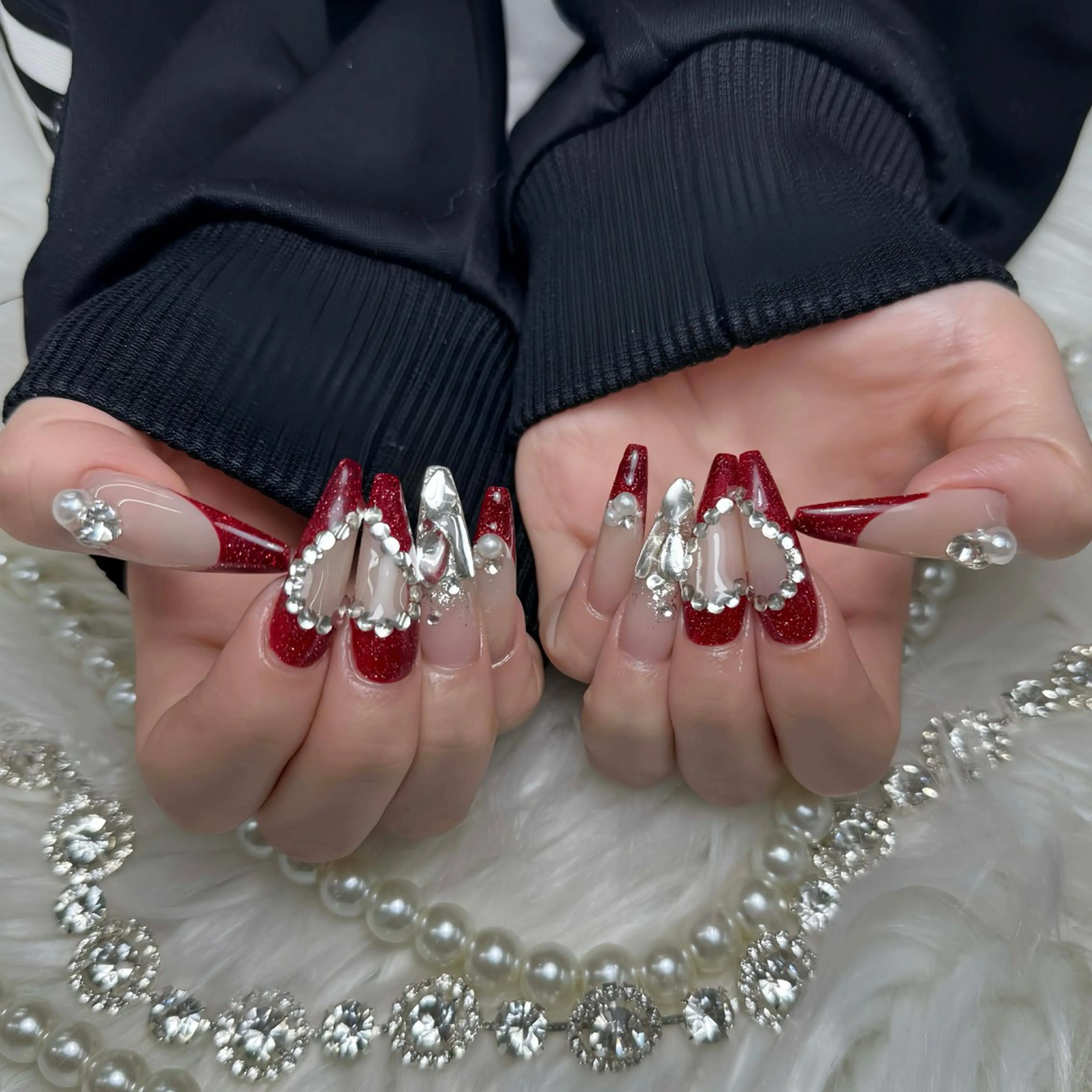 ネイル バレンタイン ハンドネイル ハンドケア いちご chan novaのネイルデザイン