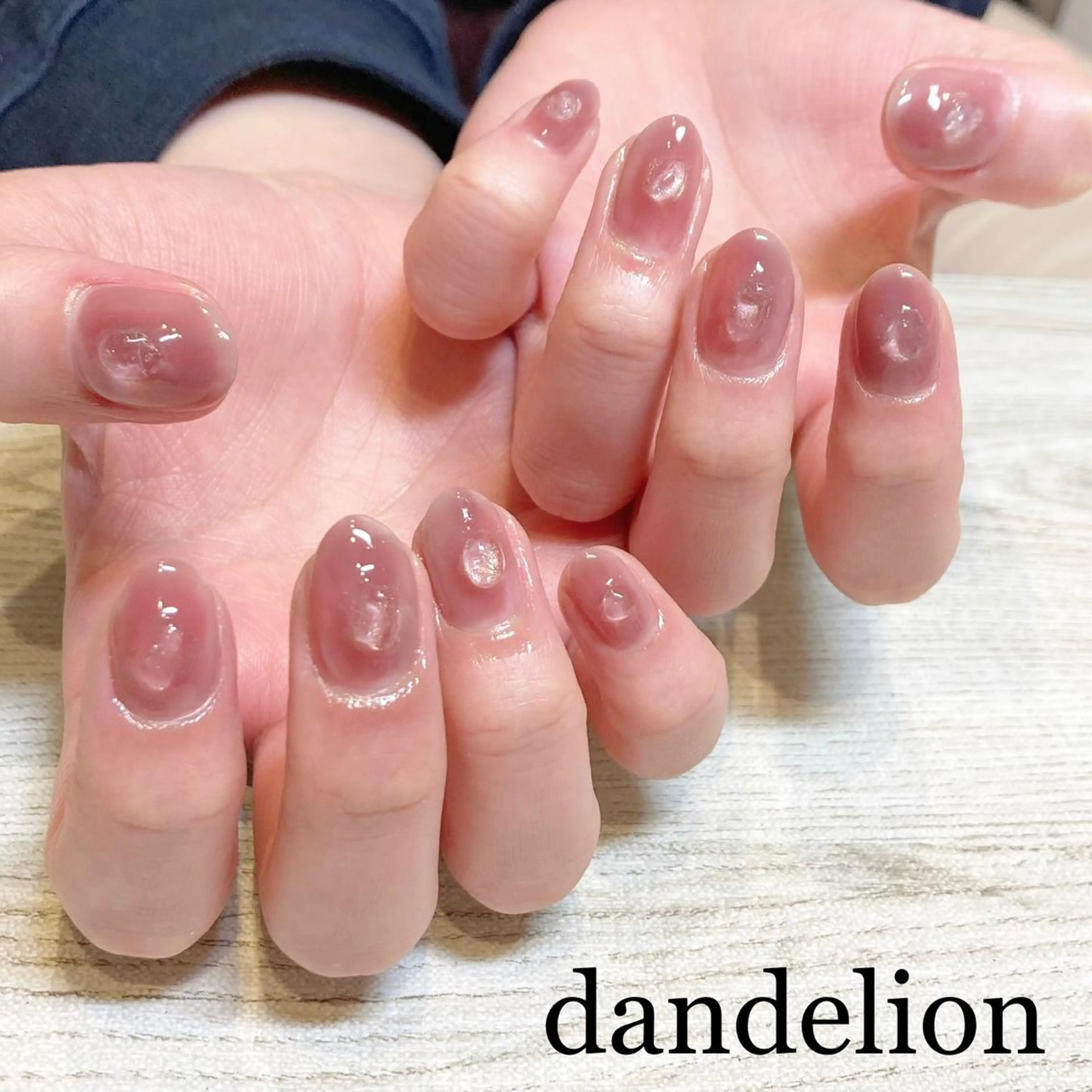 ネイル ハンドネイル ハンドケア dandelion ダンデライオンのネイルデザイン