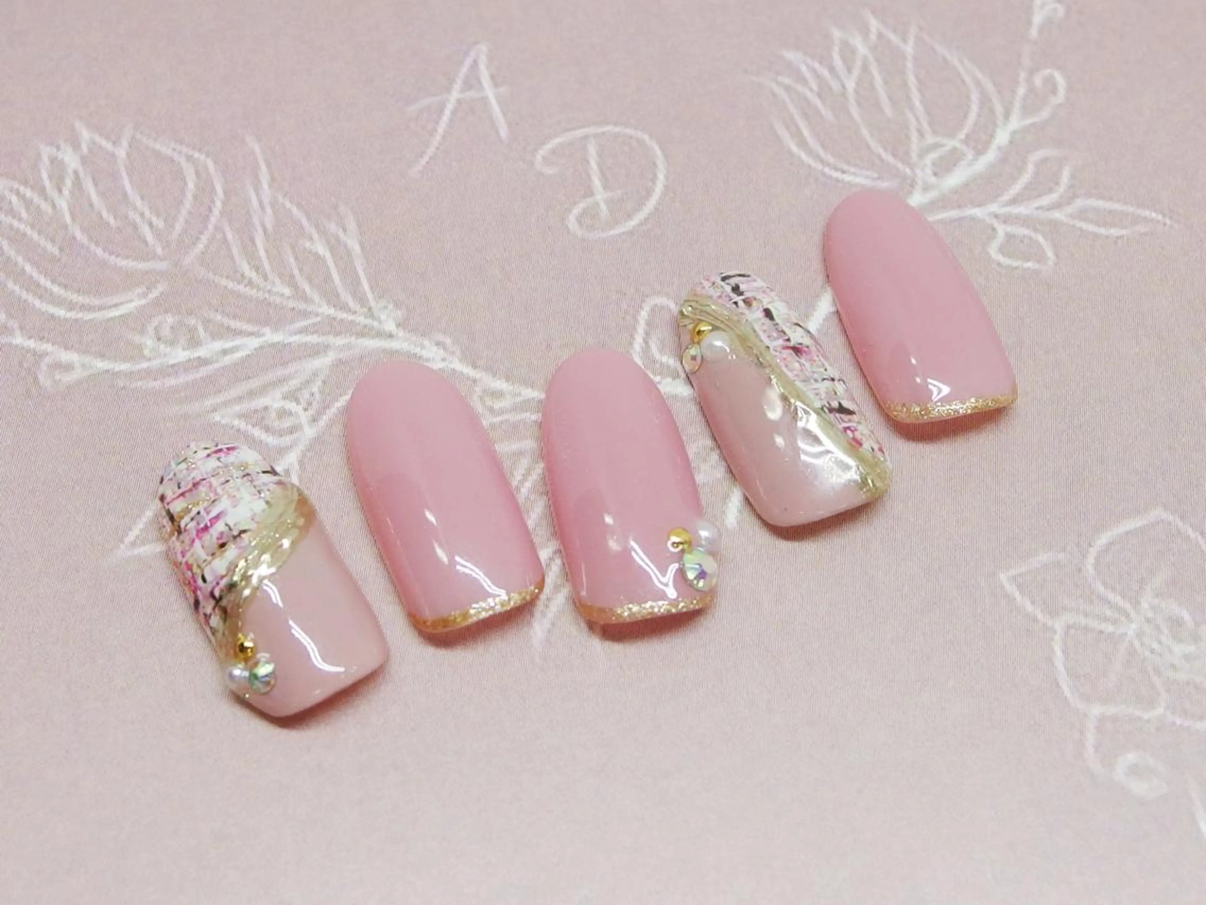 ネイル ハンドネイル ティーエヌ 金山駅東口店のネイルデザイン