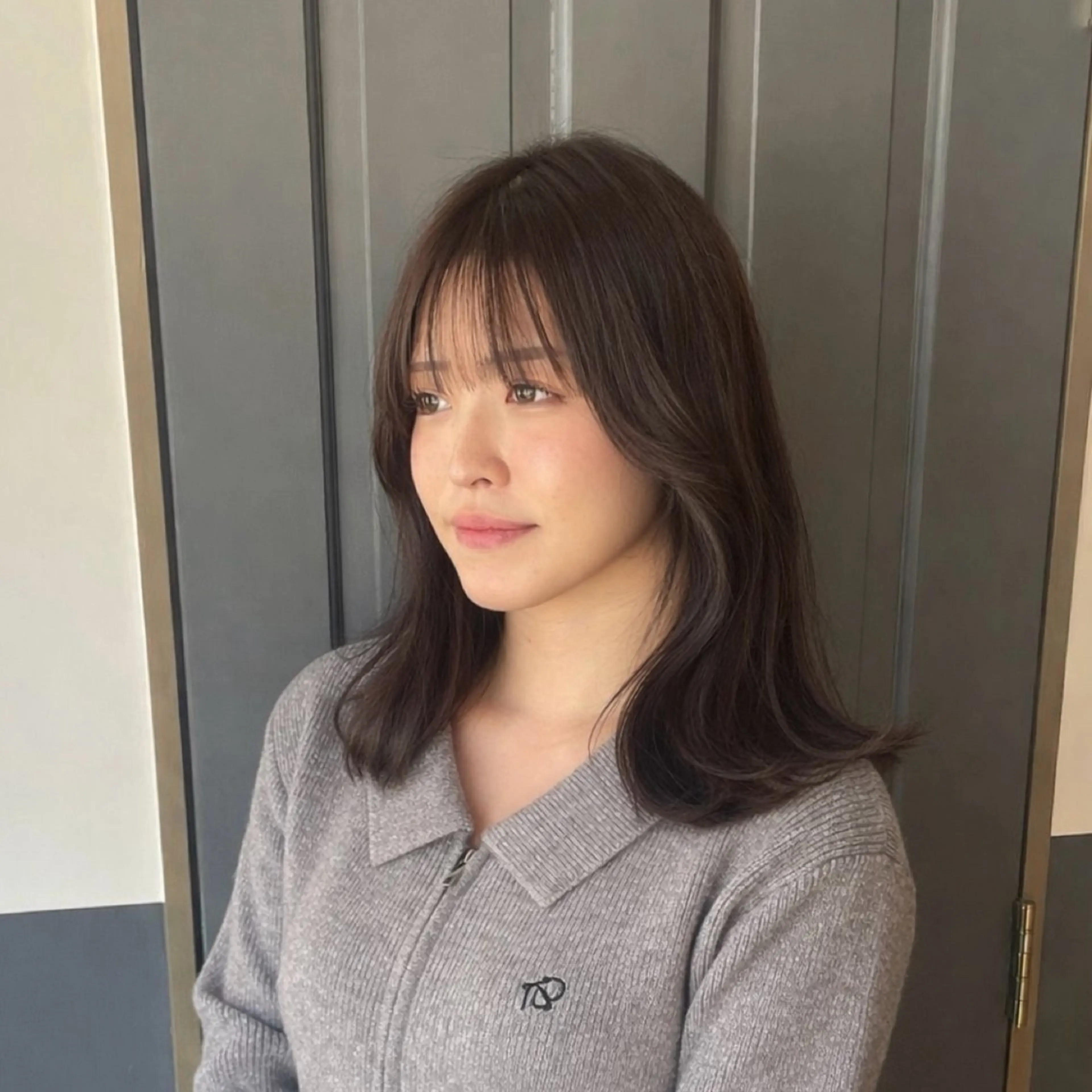 ミディアム カラー lolonois / aikuのヘアスタイル