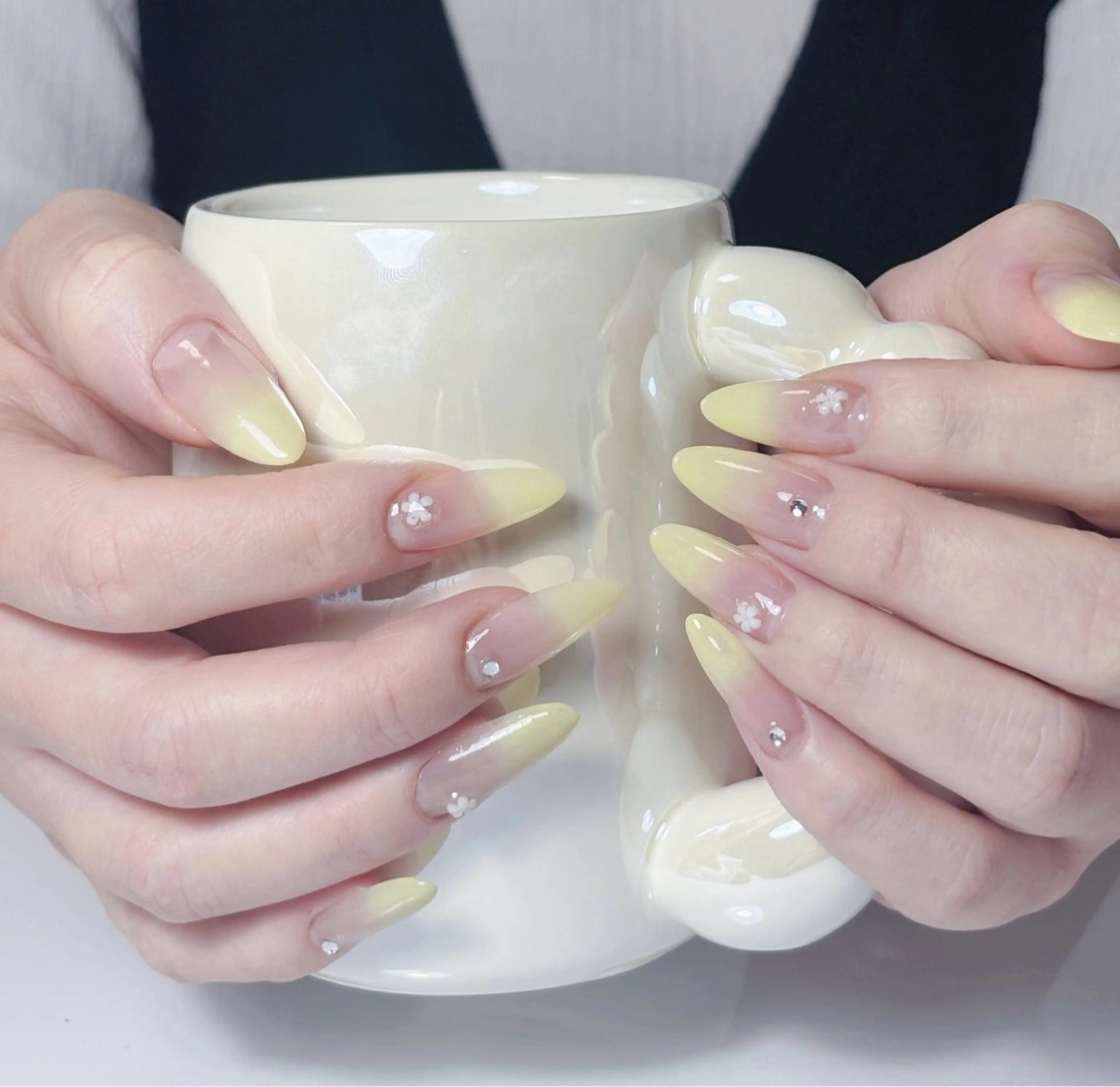 ネイル ハンドネイル moon nails所属・moon nail 🌙草加駅のネイルデザイン