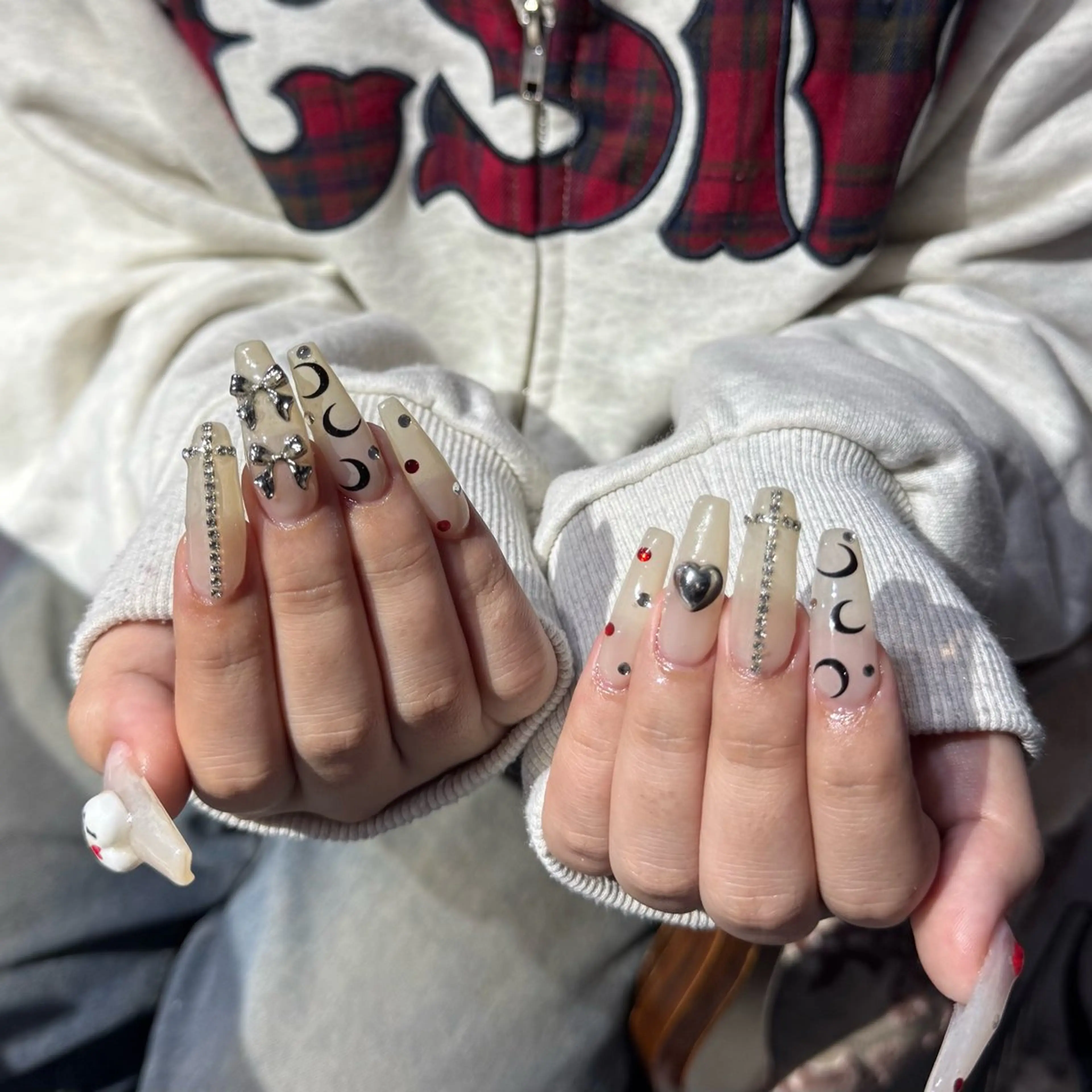 ロング 小川 柚香のネイルデザイン