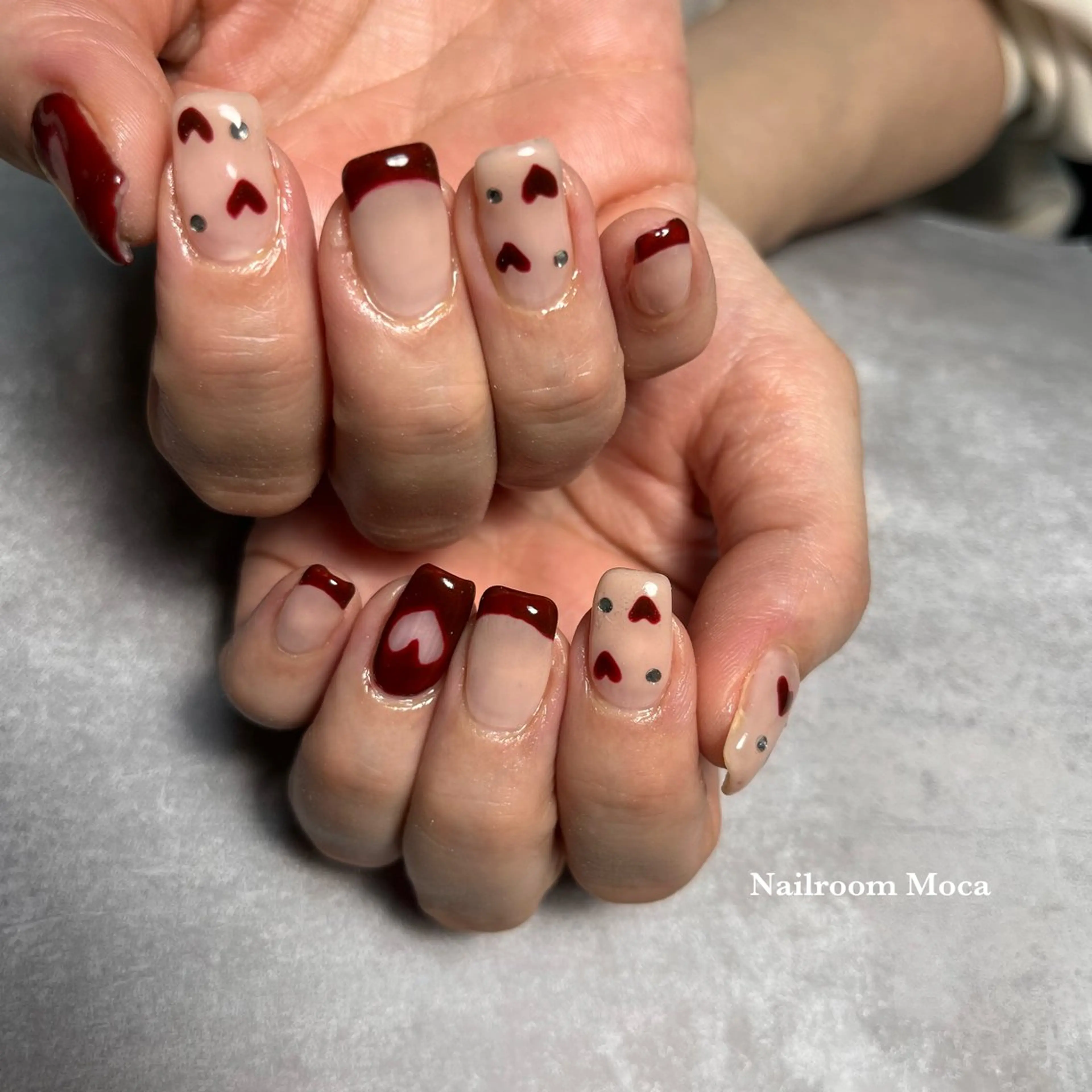 ネイル ハート ハンドネイル Nailroom Mocaのネイルデザイン