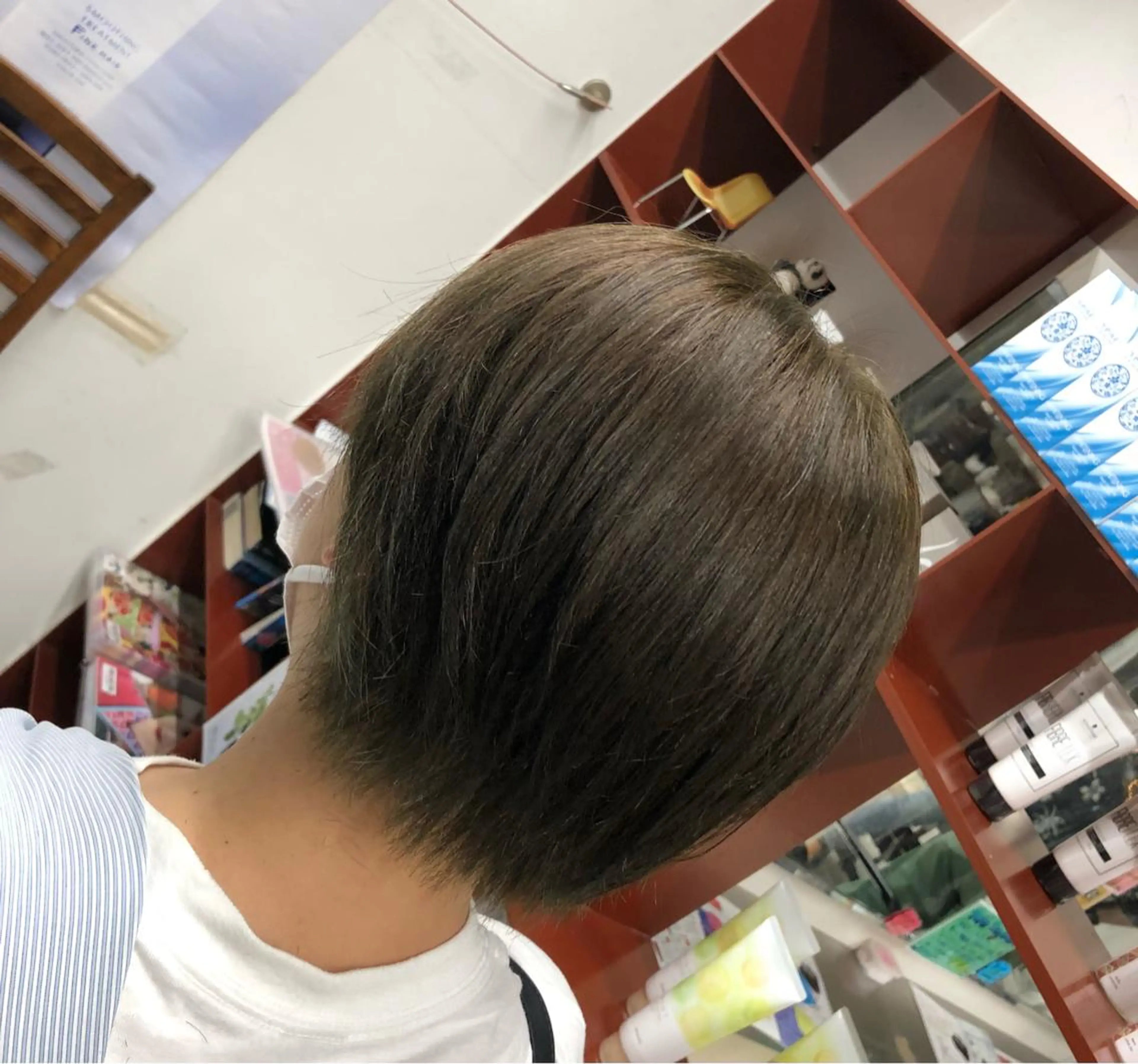 ショート カラー ブリーチ ブリーチなしカラー まつ毛/アイブロウ /髪質改善カラーのヘアスタイル