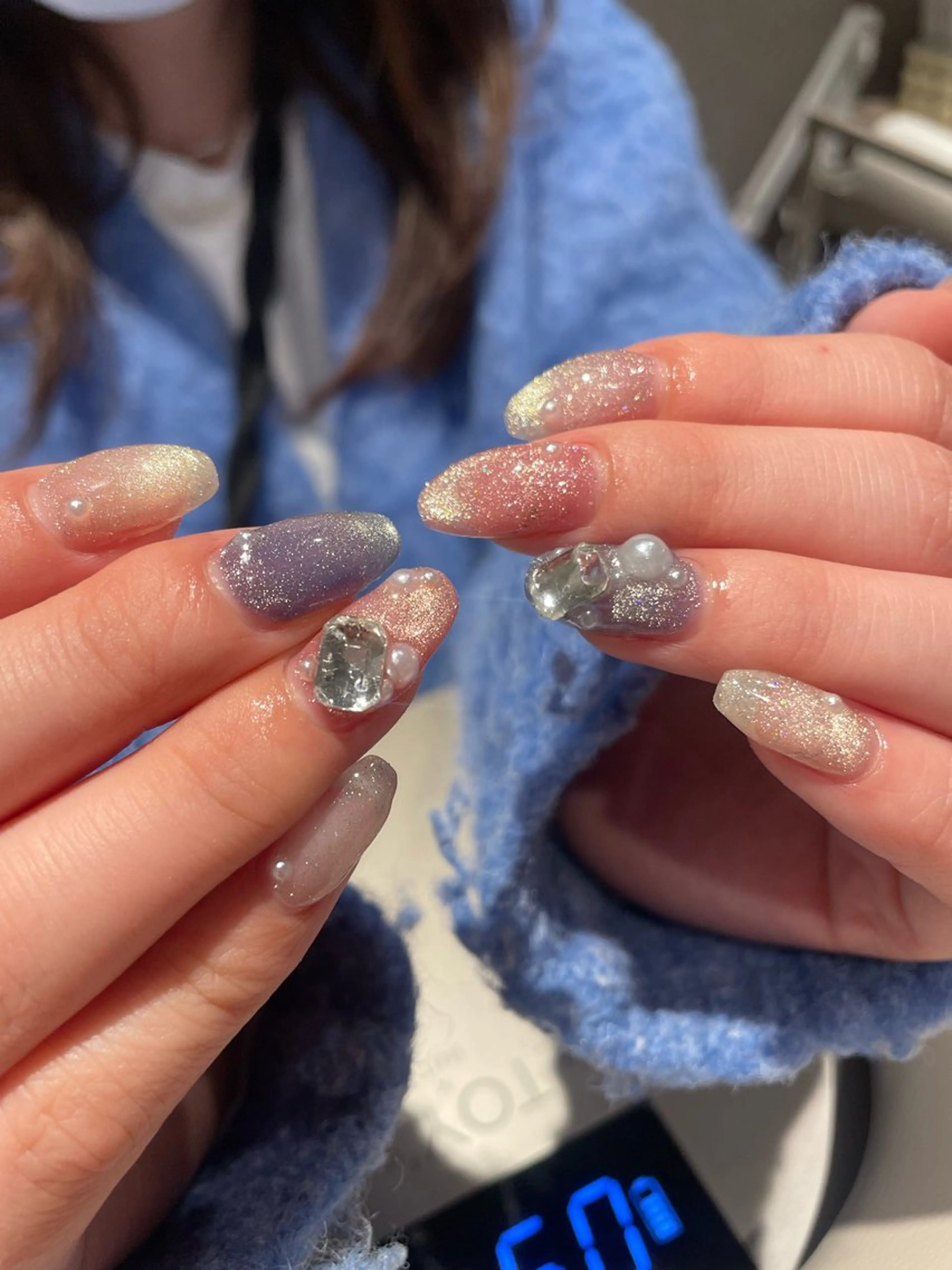 ネイル ハンドネイル フットネイル 。 Omiのネイルデザイン