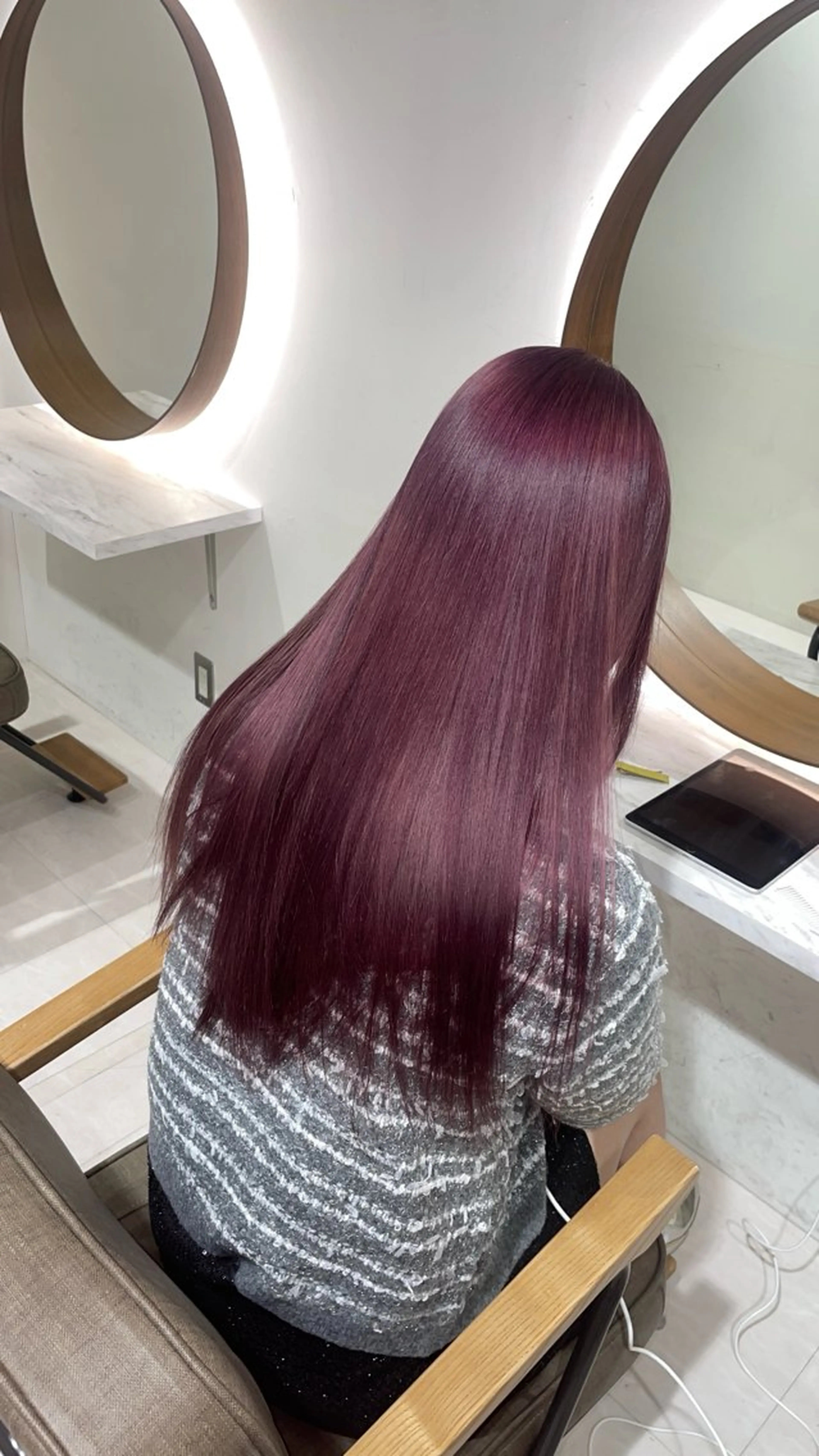 ロング ピンクラベンダー 光岡 玲遠のヘアスタイル