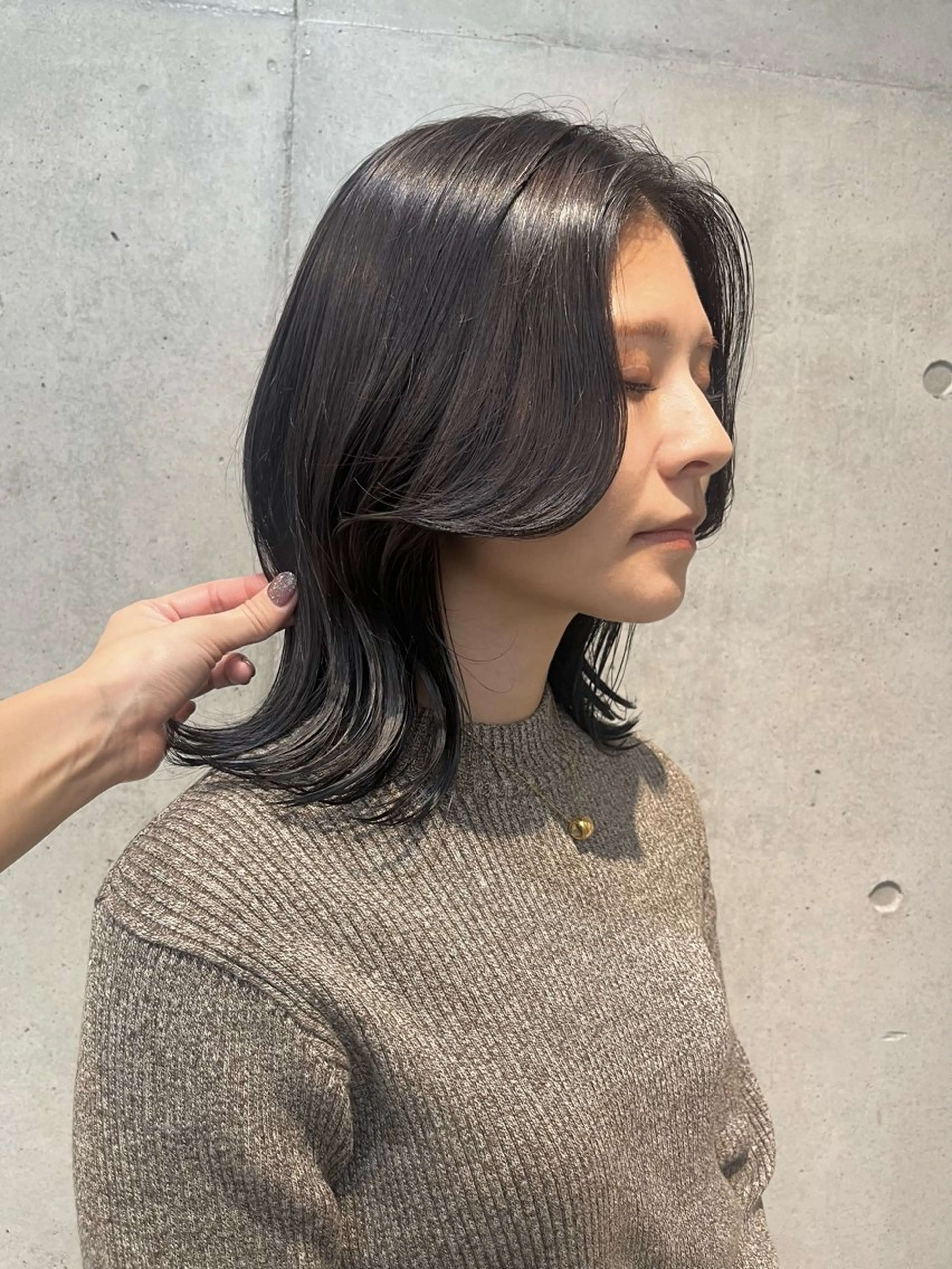 ミディアム カラー パーマ カット ヘアカラー トリートメント ヘアセット 透明感/オリーブ/ グレージュ/YUKAのヘアスタイル