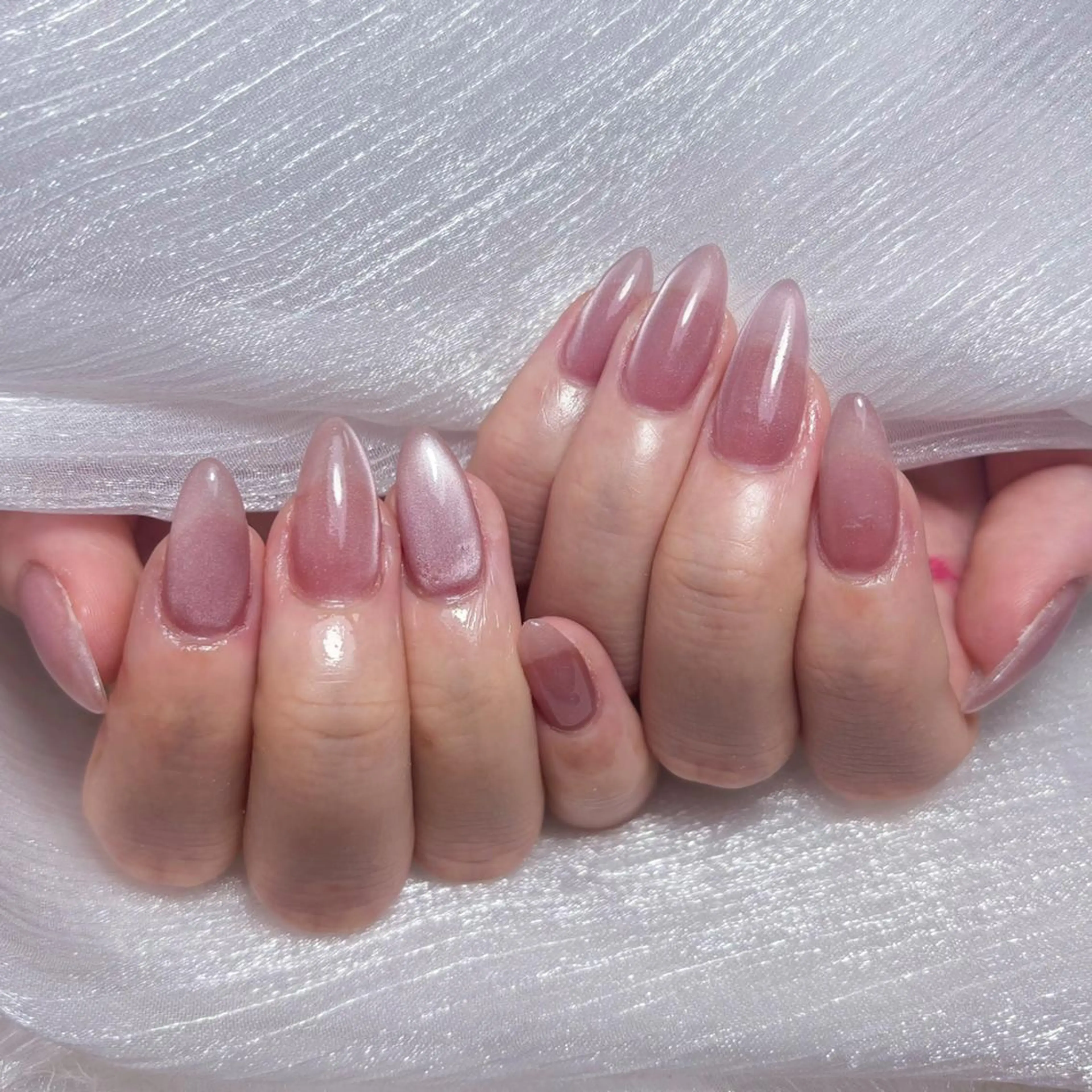 ネイル アートネイル オーロラネイル ガーリー キラキラネイル 韓国ネイル ハンドネイル DIANMOND NAIL🌸のネイルデザイン