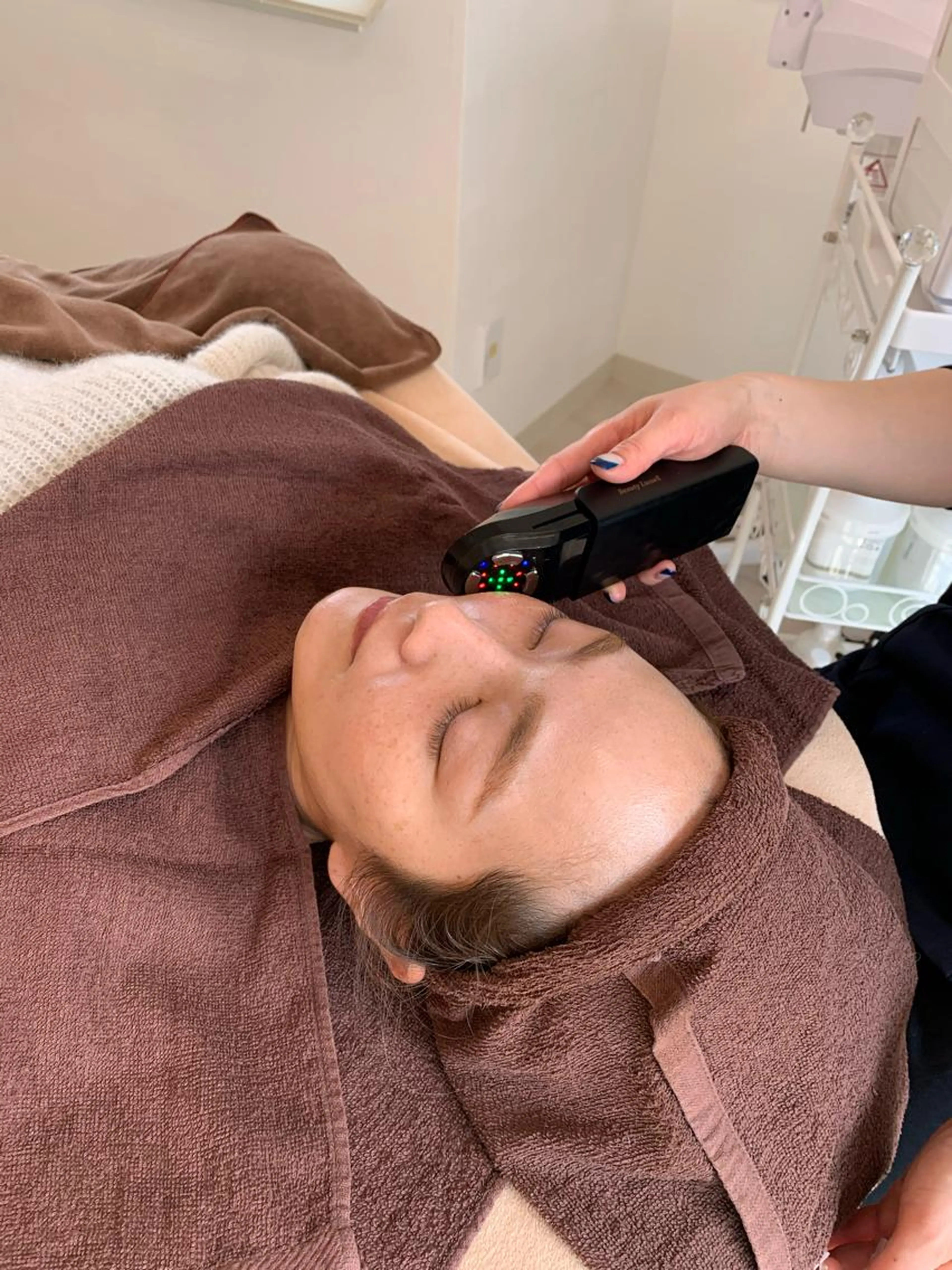 ★人気No.1★ヒト幹細胞フェイシャルの写真