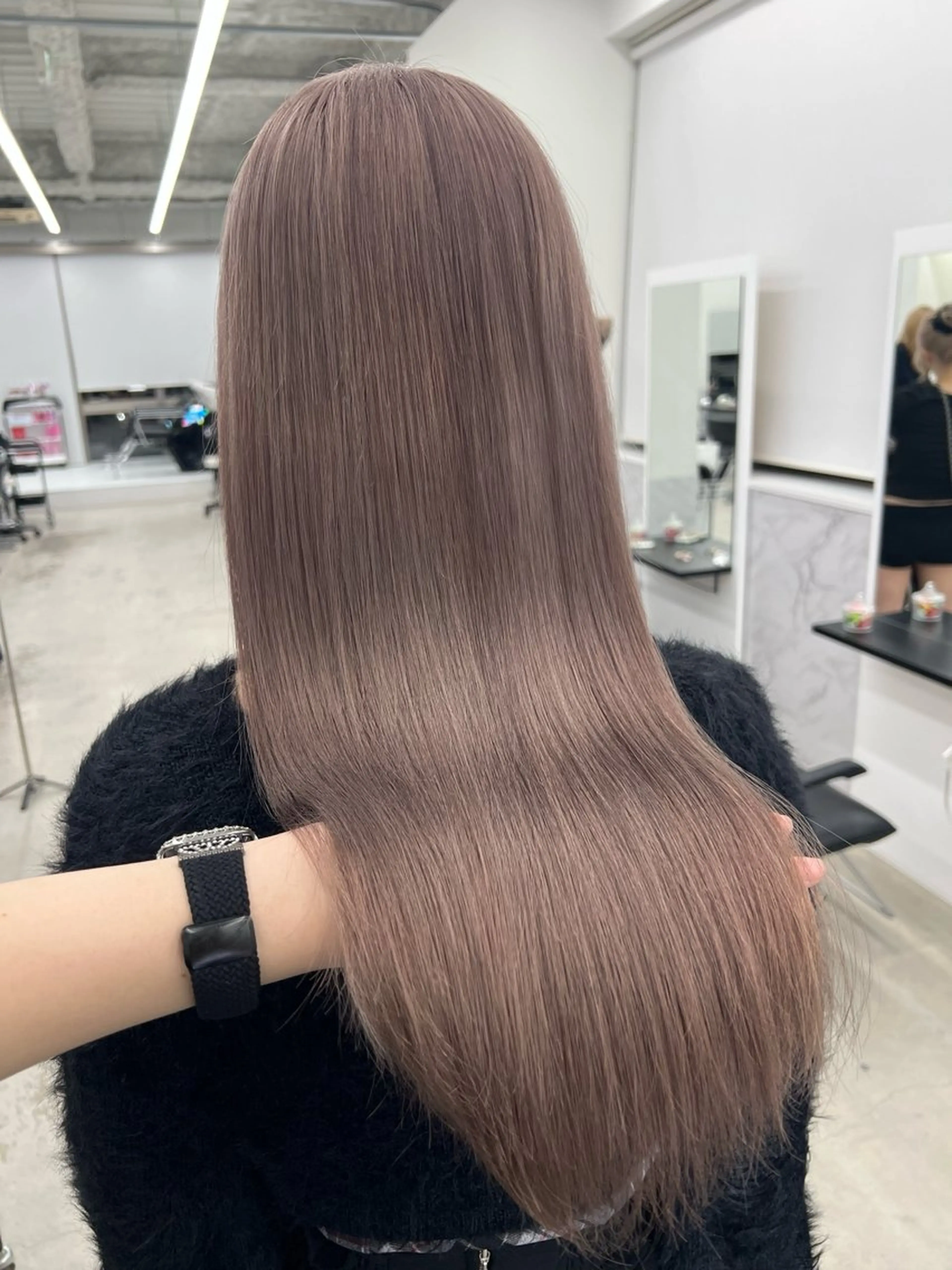 カラー ブリーチ ENGOL 名古屋栄所属・萩野下 かきのヘアスタイル