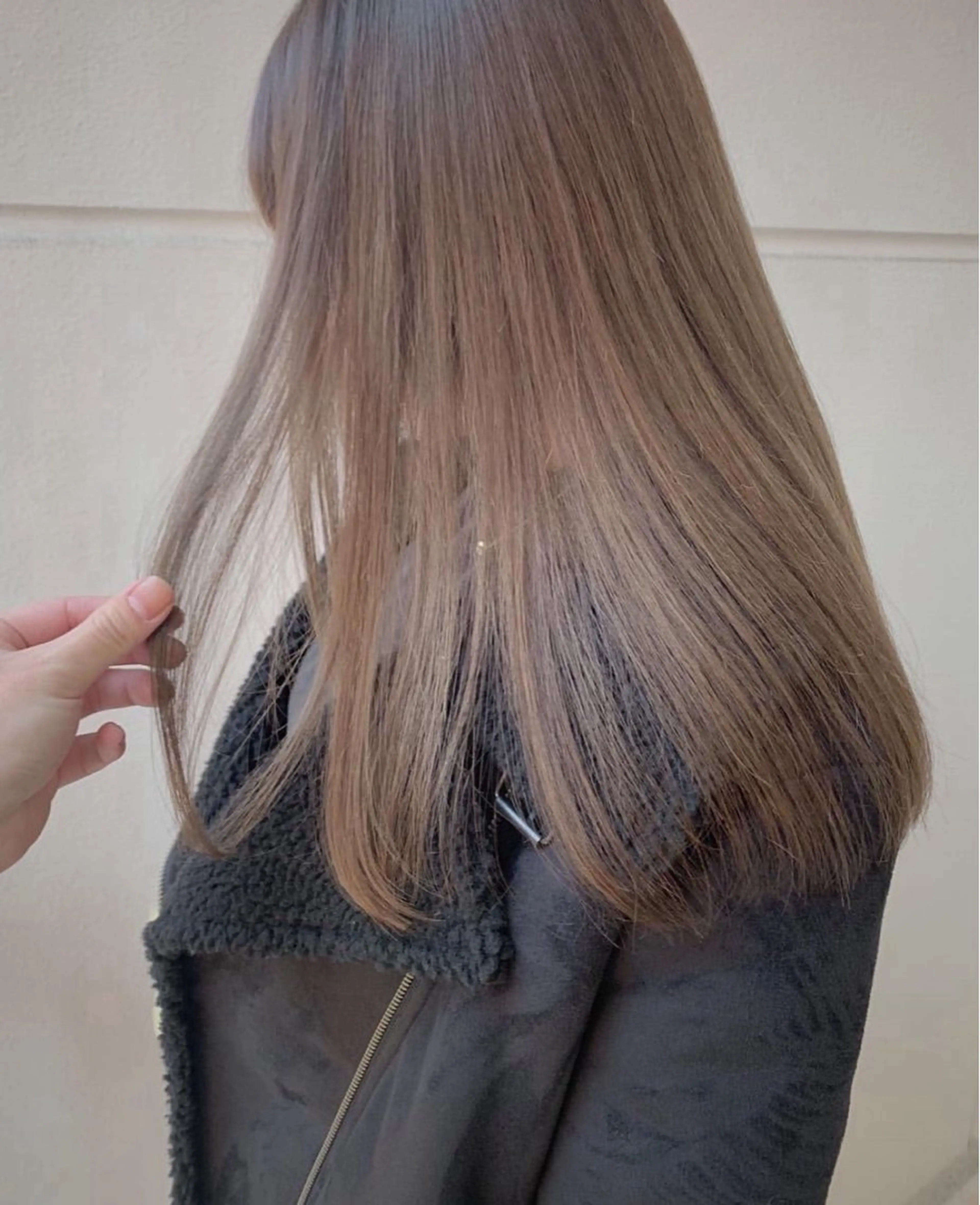 セミロング カラー 透明感カラー・ 髪質改善🩵イケダのヘアスタイル