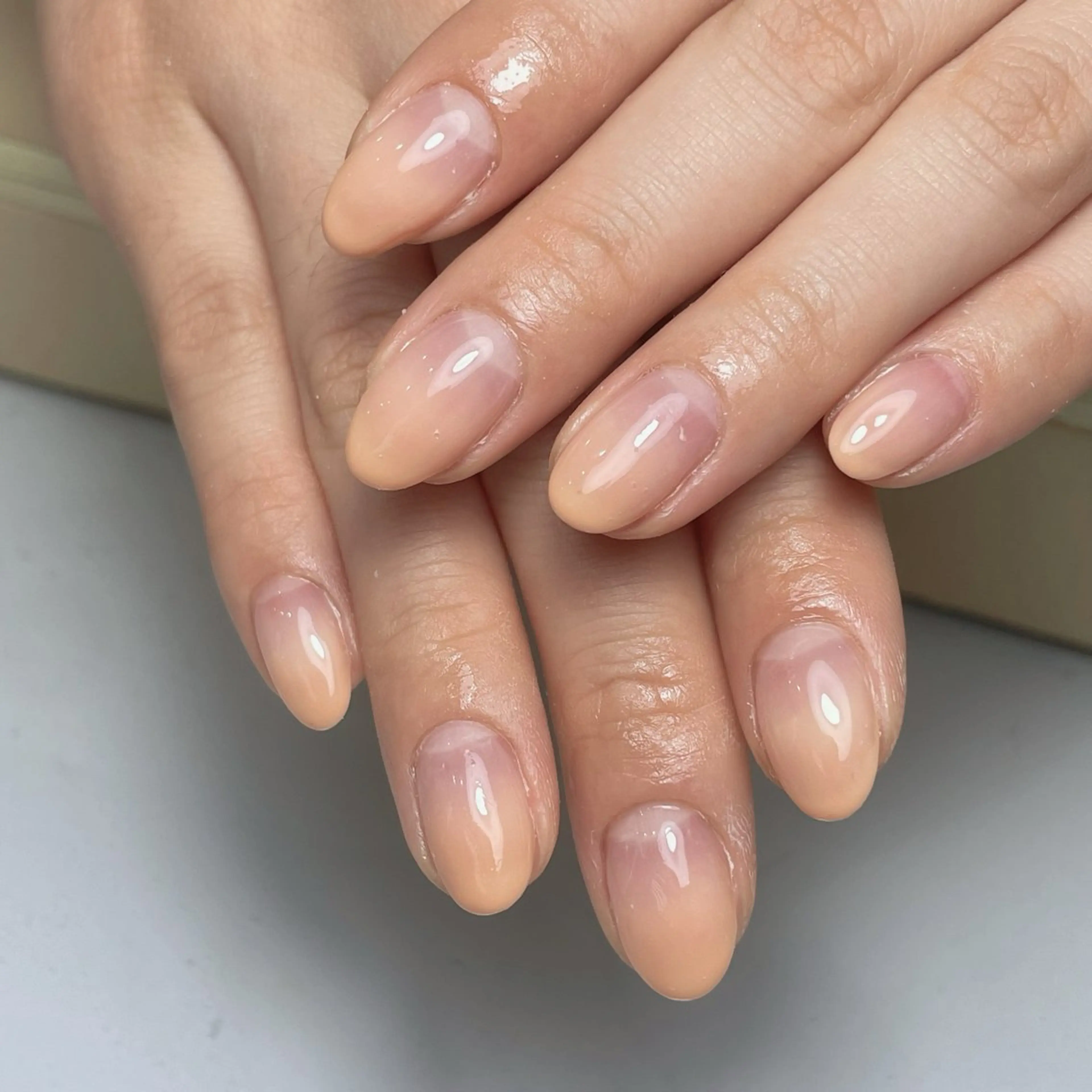 ネイル グラデーション エルバイノリコ 円谷(つむらや)のネイルデザイン