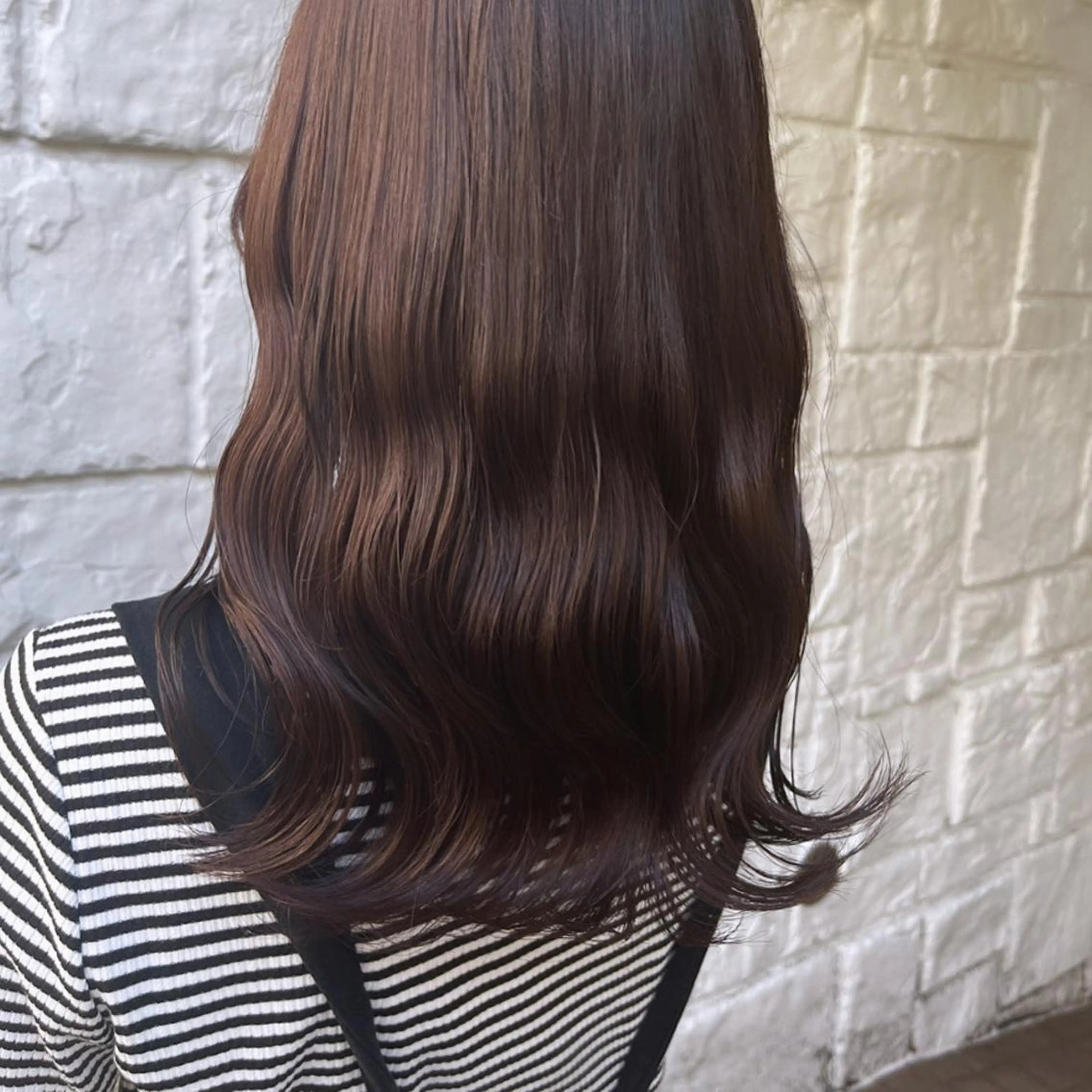 セミロング カラー ブラウンカラー ラベンダーカラー ラベンダーブラウン カット ヘアカラー トリートメント ヘッドスパ ヘアセット カジュアルを女っぽく 𝗮𝘆𝗮𝗰𝗼のヘアスタイル