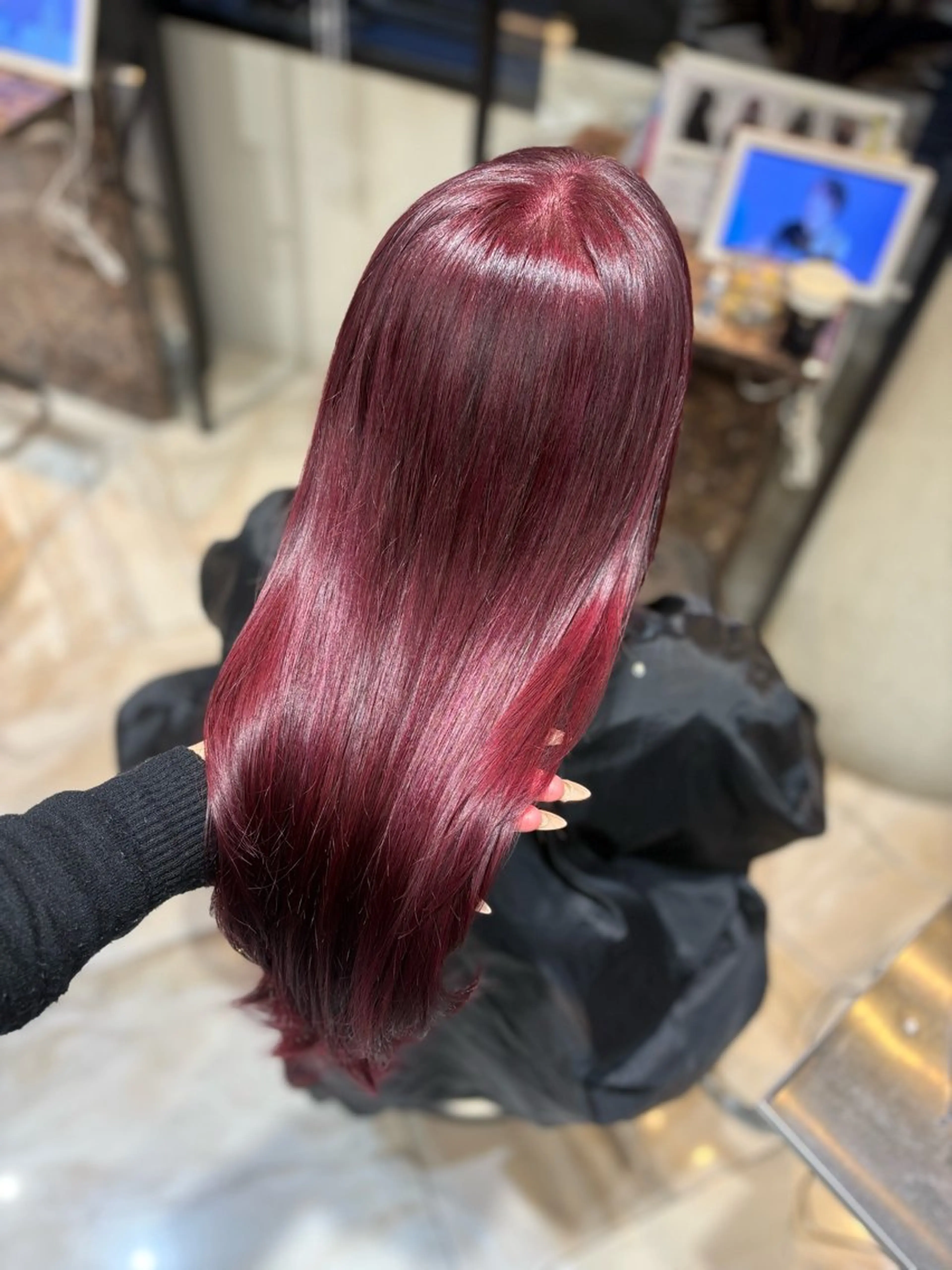 ロング カラー ブリーチ レッドカラー ヘアカラー 大阪 梅田/ ハイトーン/エクステのヘアスタイル